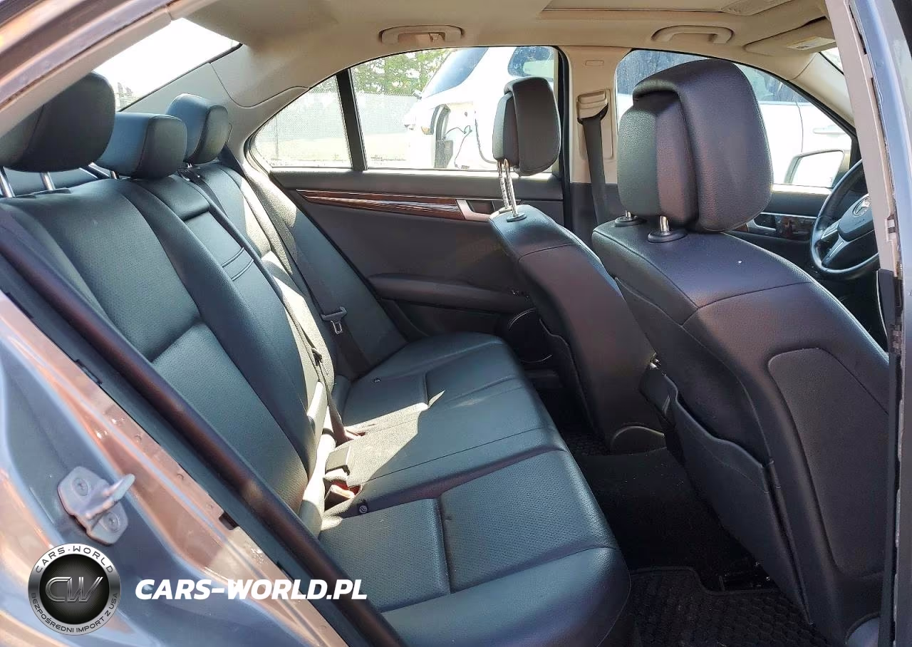 2012 Mercedes-Benz C 300 4Matic VIN:WDDGF8BBXCR211044 - 10