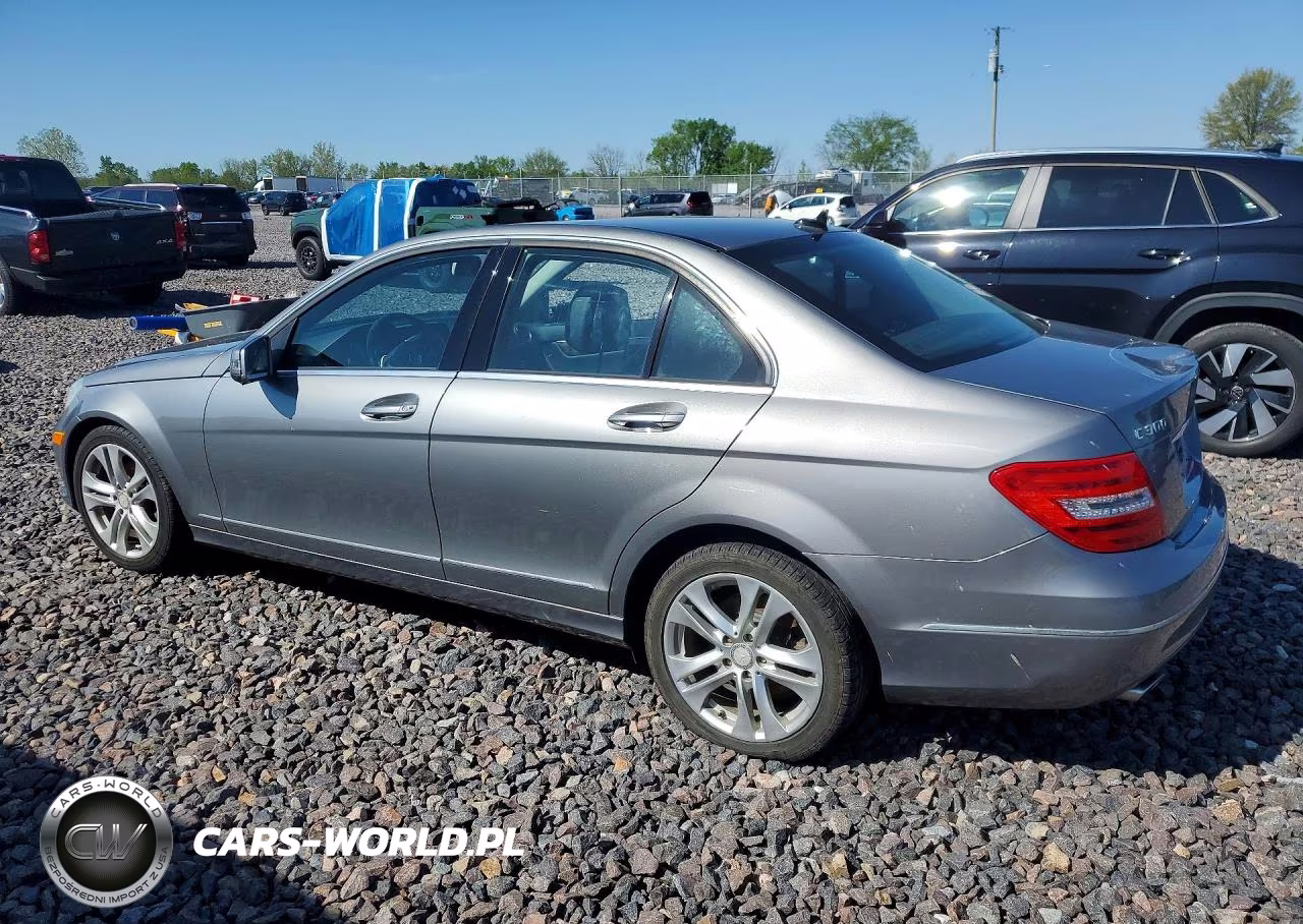 2012 Mercedes-Benz C 300 4Matic VIN:WDDGF8BBXCR211044 - 2