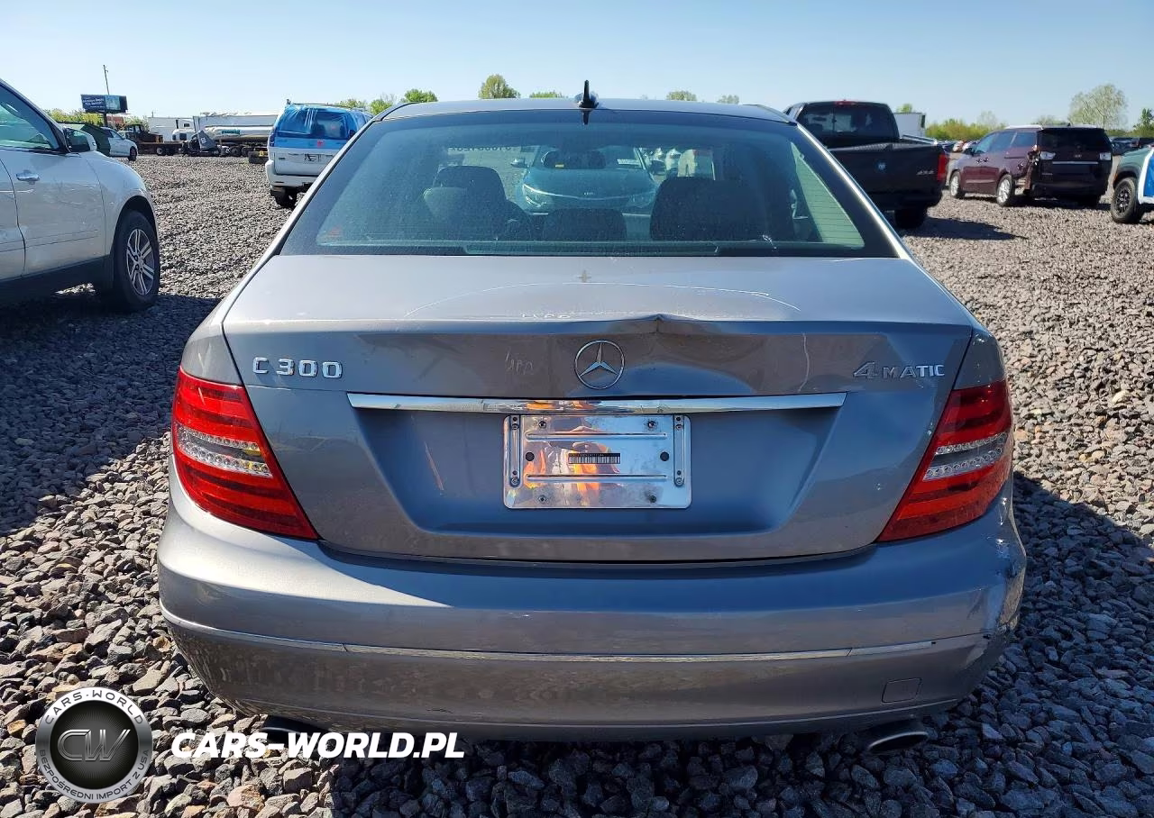 2012 Mercedes-Benz C 300 4Matic VIN:WDDGF8BBXCR211044 - 6
