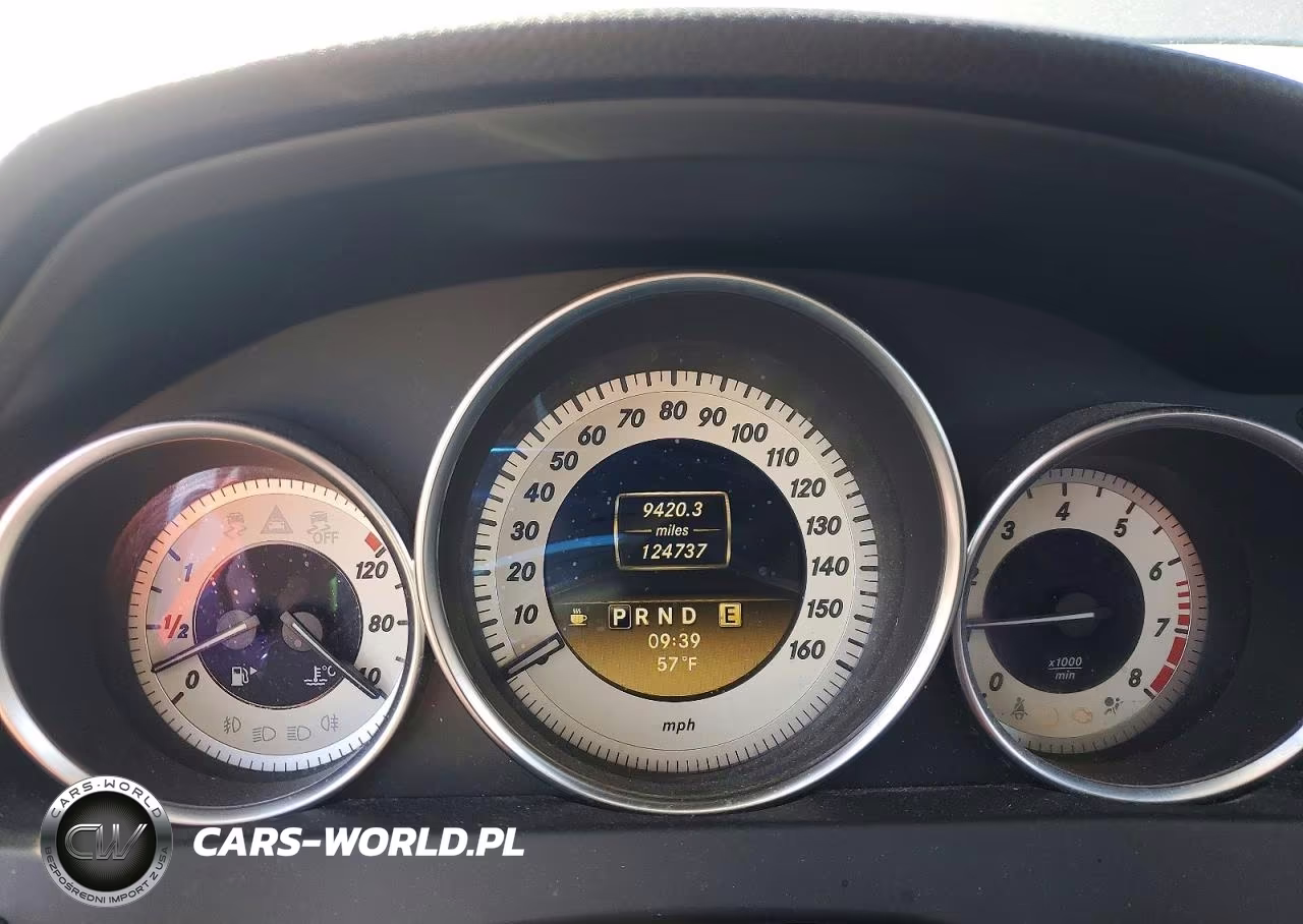 2012 Mercedes-Benz C 300 4Matic VIN:WDDGF8BBXCR211044 - 9