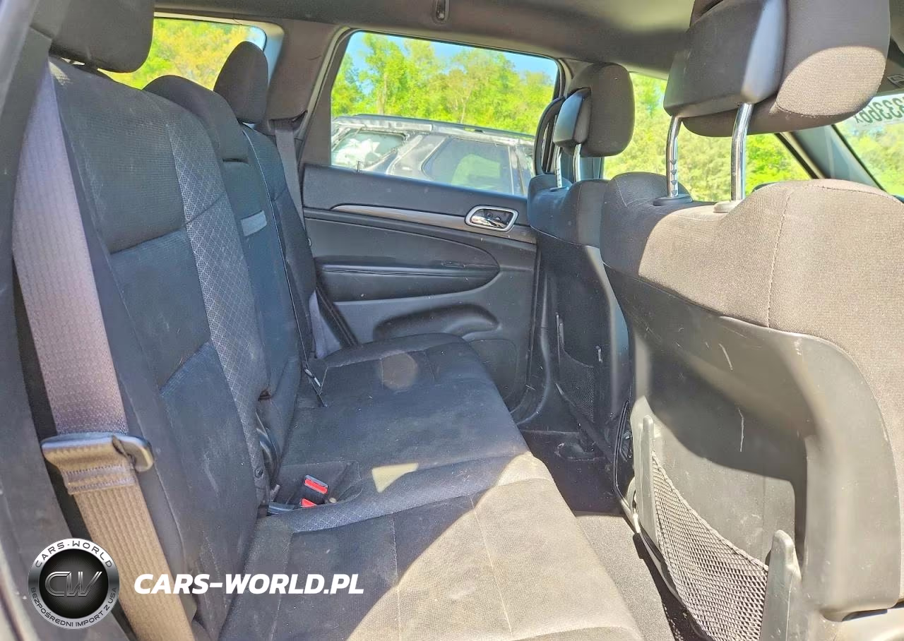 2020 Jeep Grand Cherokee Laredo VIN:1C4RJFAG0LC210975 - 11