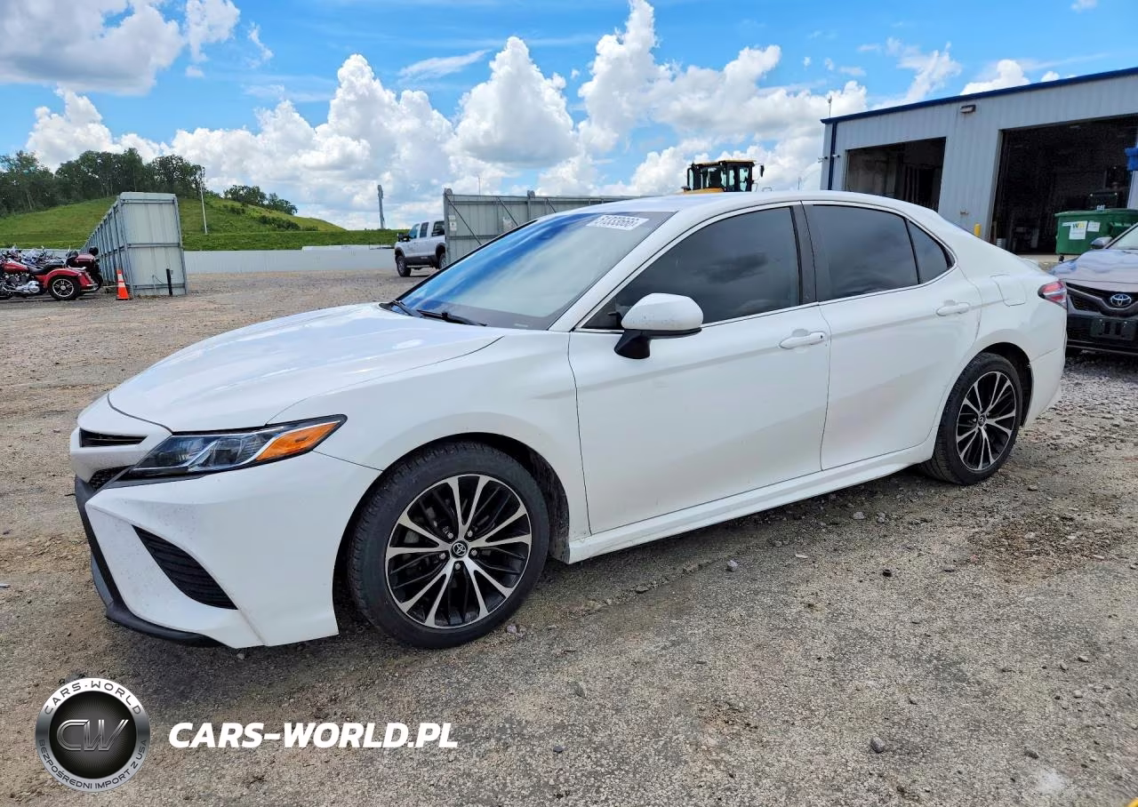 2020 Toyota Camry Se