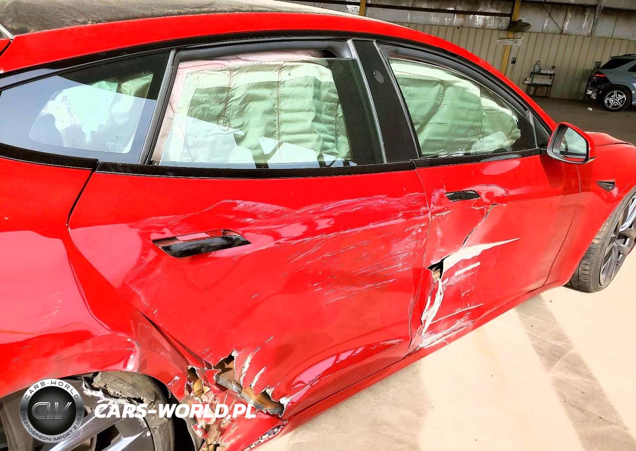 2022 Tesla Model S VIN:5YJSA1E5XNF464616 - 10
