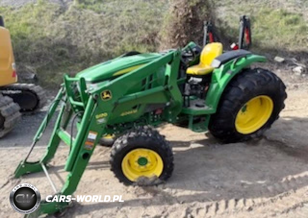 2017 John Deere M4044 - Tractor