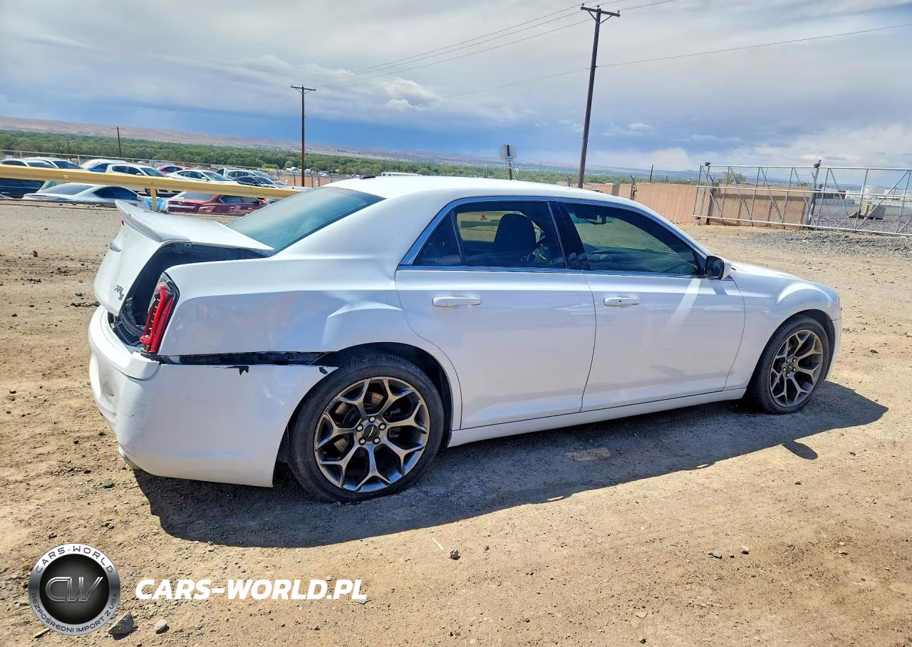 2012 Chrysler 300 S VIN:2C3CCABG1CH157271 - 3