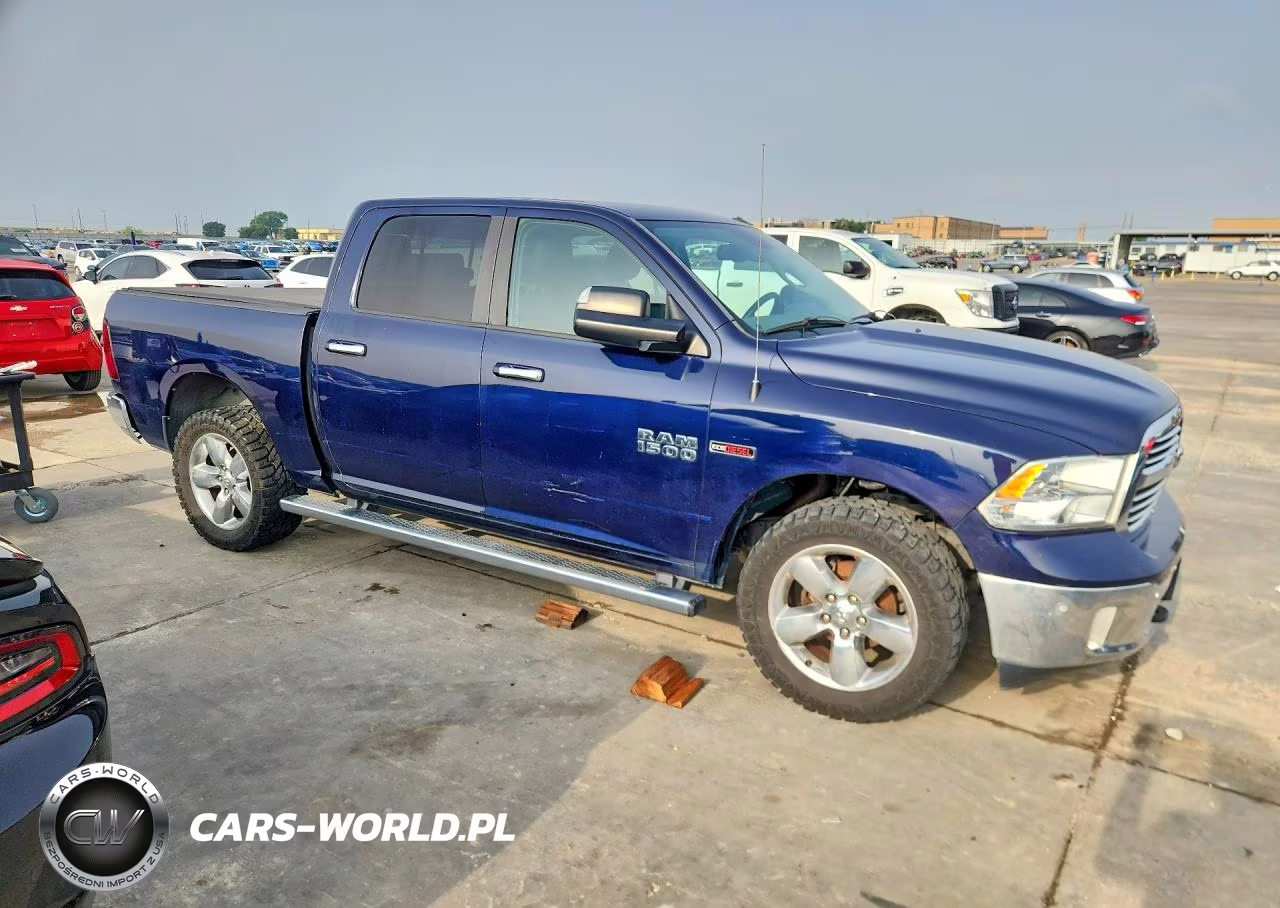 2015 Ram 1500 Big Horn VIN:1C6RR7LMXFS663374 - 4