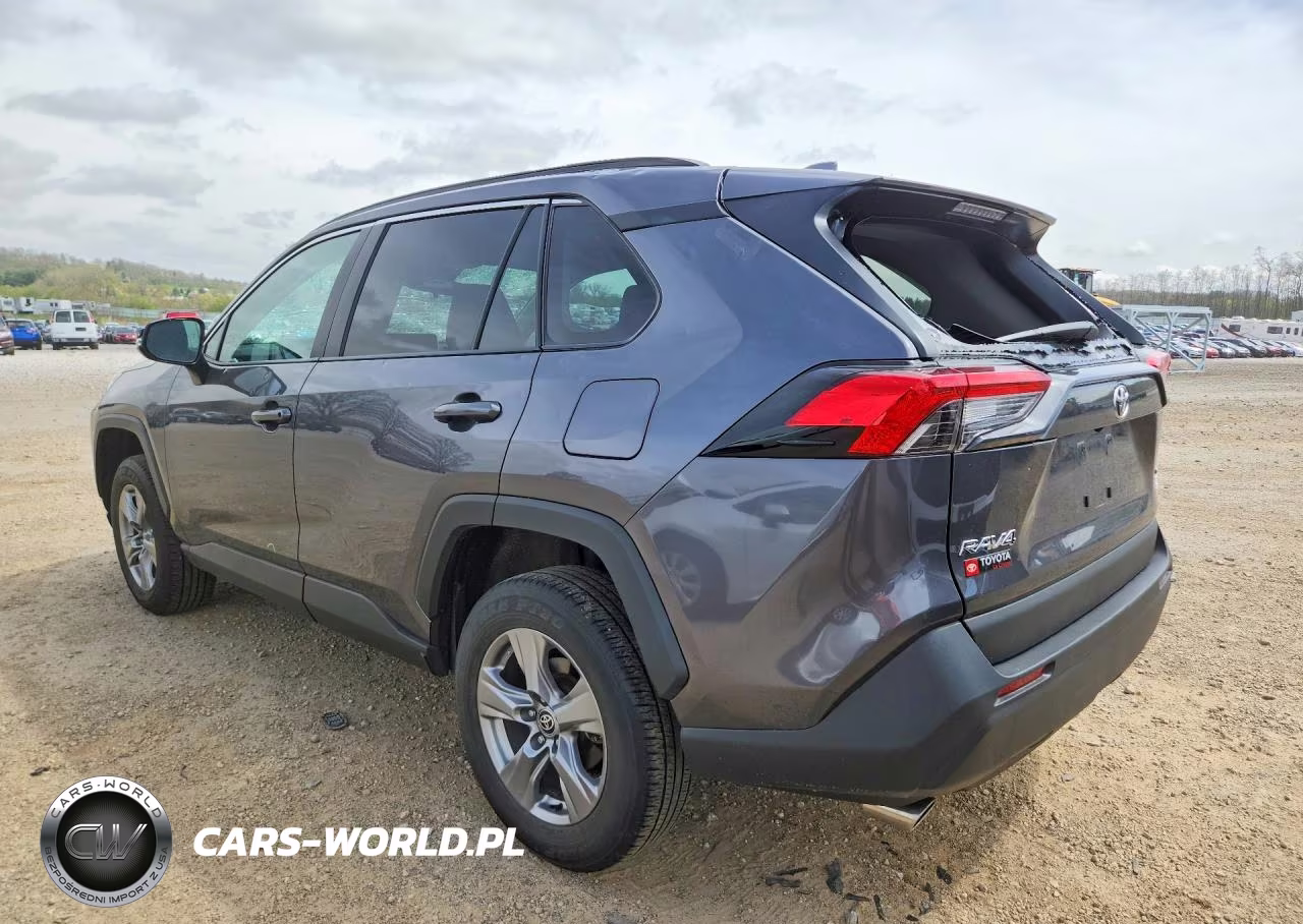 2024 Toyota Rav4 Xle VIN:2T3P1RFV7RC468093 - 2
