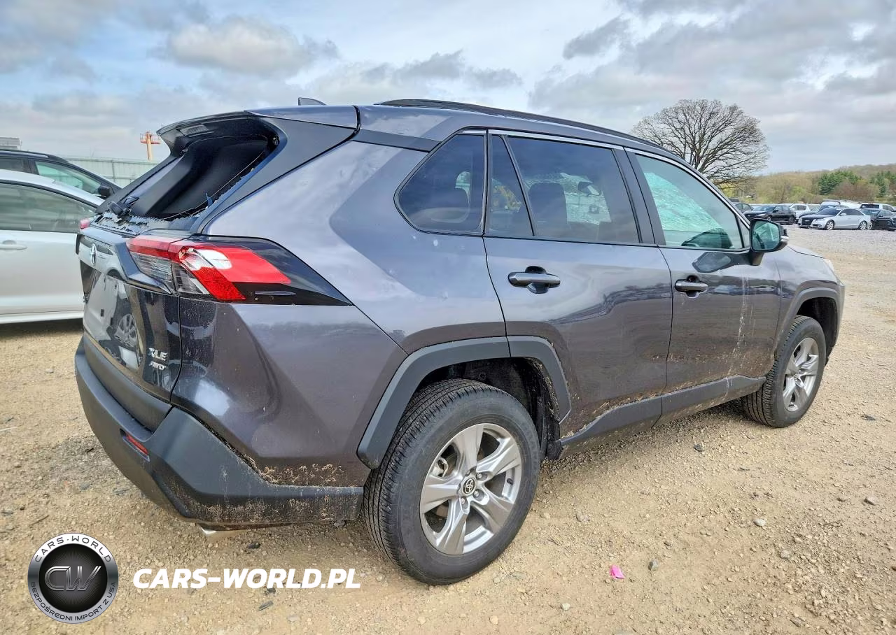 2024 Toyota Rav4 Xle VIN:2T3P1RFV7RC468093 - 3