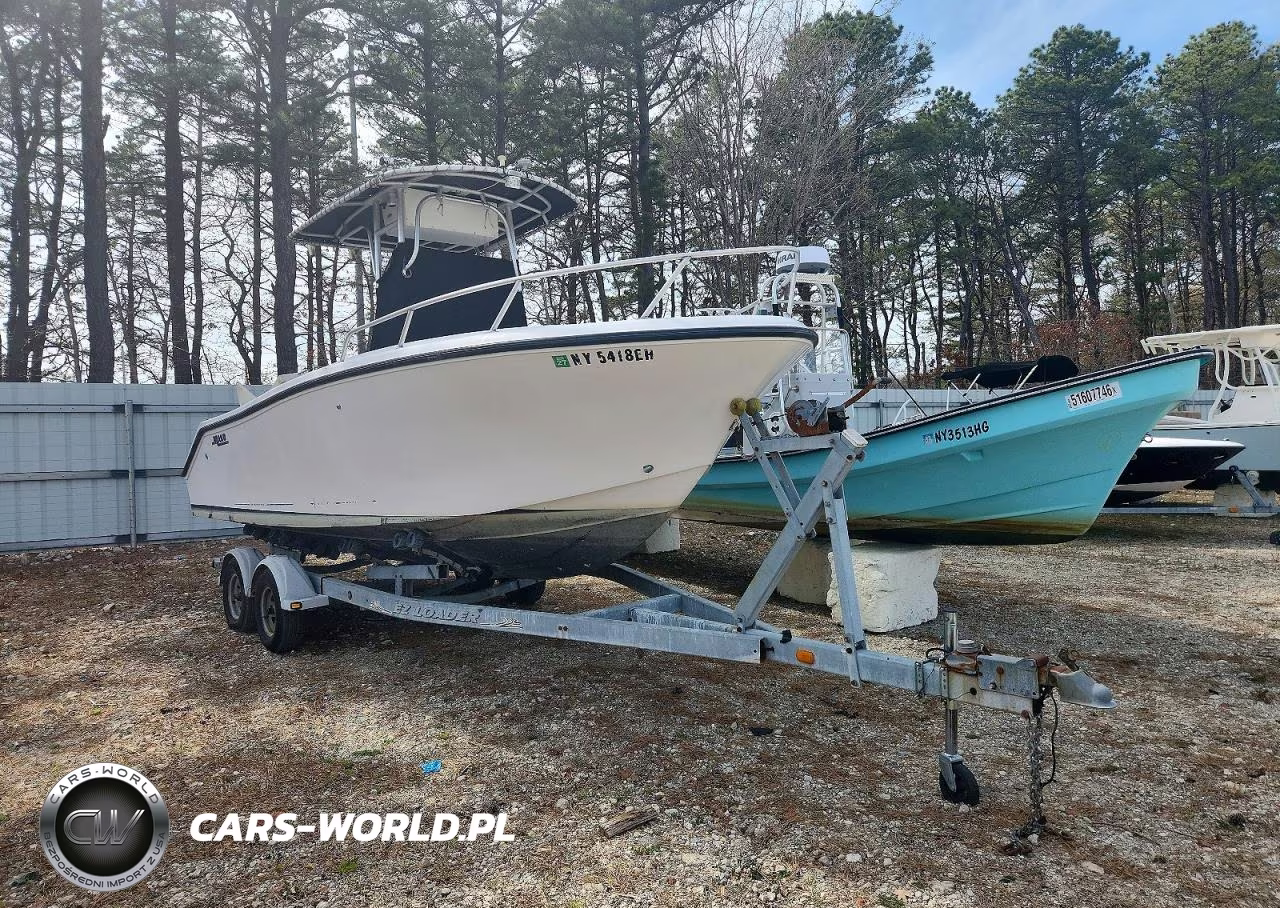 2003 Mako Boat