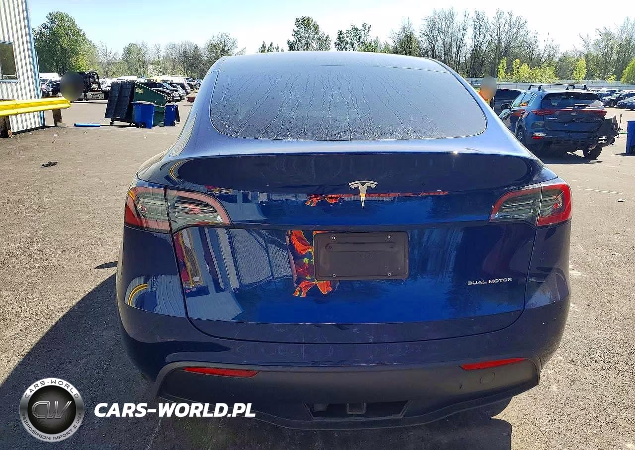 2023 Tesla Model Y VIN:7SAYGDEE8PA123454 - 6