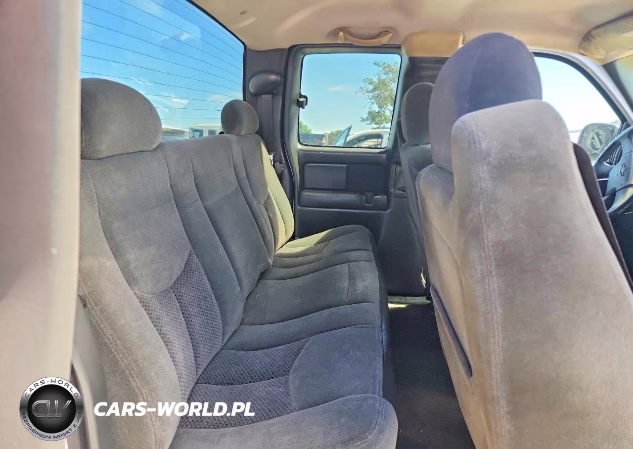 2003 Chevrolet Silverado C1500 VIN:2GCEC19V131412227 - 10