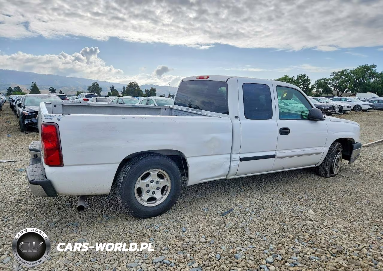 2003 Chevrolet Silverado C1500 VIN:2GCEC19V131412227 - 3