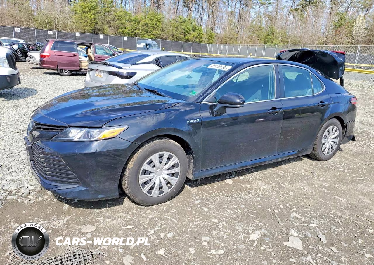 2020 Toyota Camry Hybrid Le