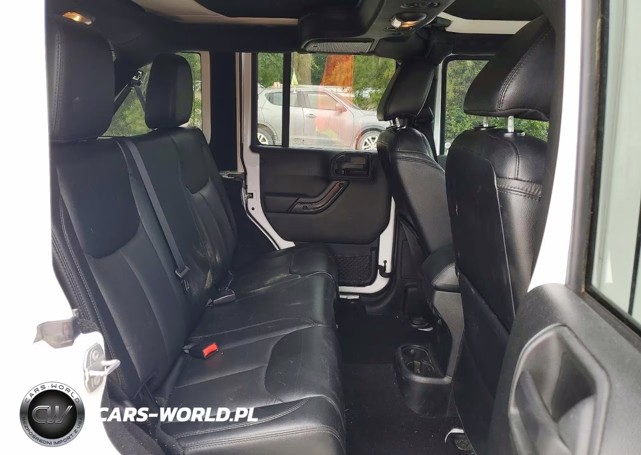 2017 Jeep Wrangler Unlimited Sahara VIN:1C4HJWEGXHL619823 - 11