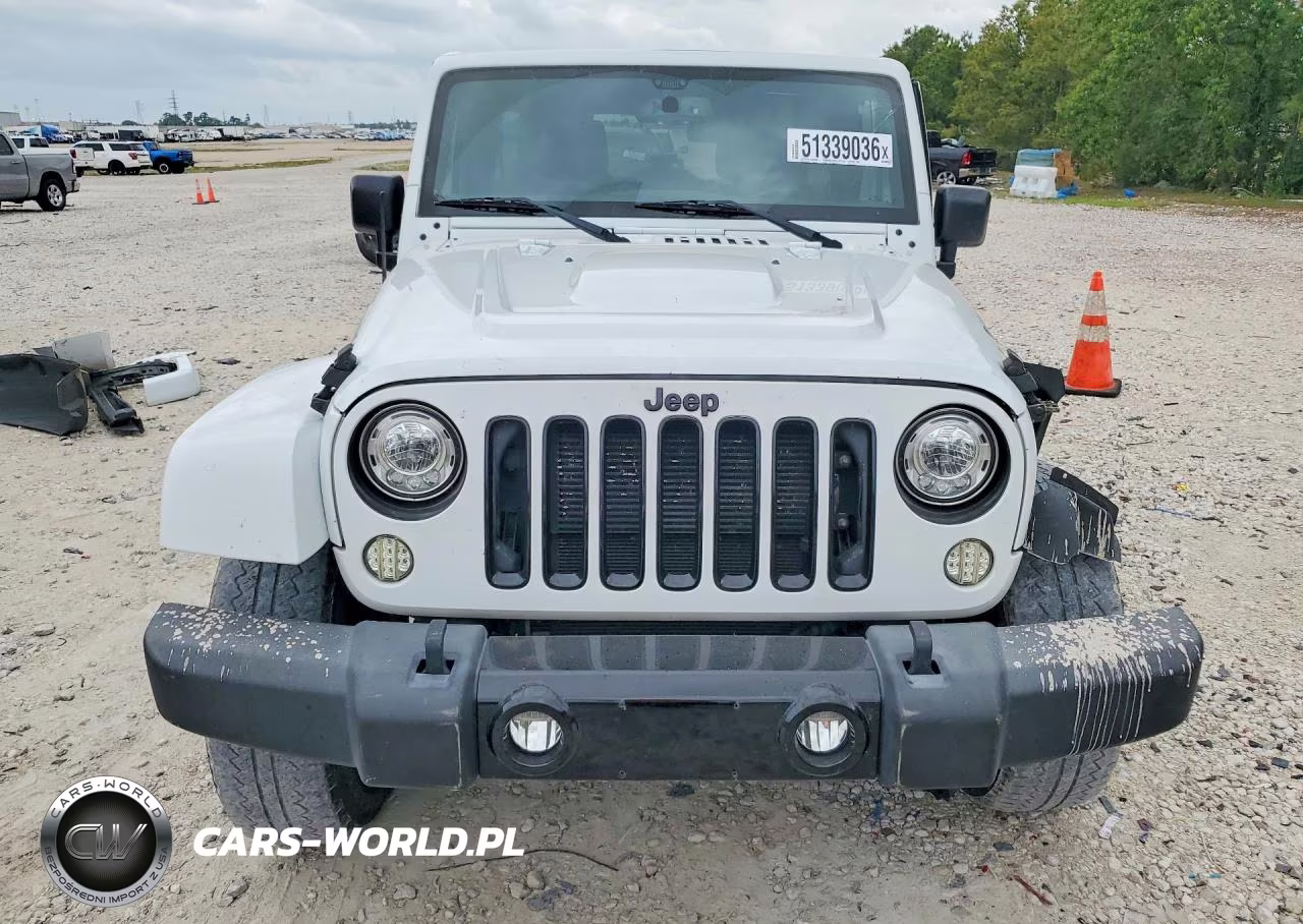 2017 Jeep Wrangler Unlimited Sahara VIN:1C4HJWEGXHL619823 - 5