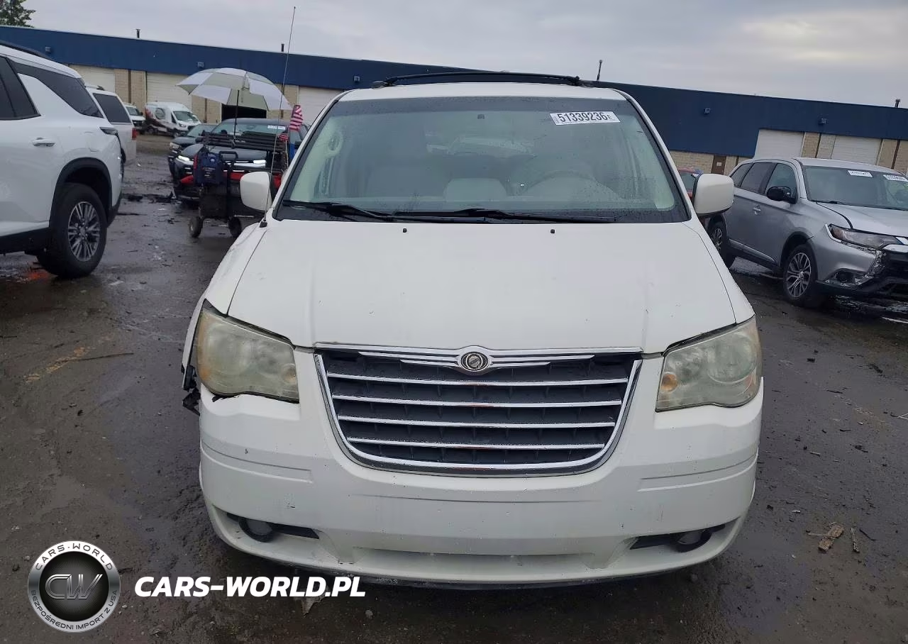 2009 Chrysler Town & Country Touring VIN:2A8HR541X9R594584 - 5