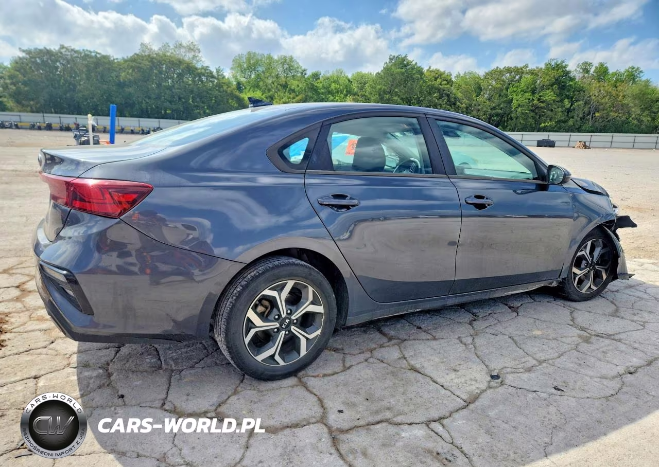2021 Kia Forte Lxs VIN:3KPF24AD9ME329662 - 3