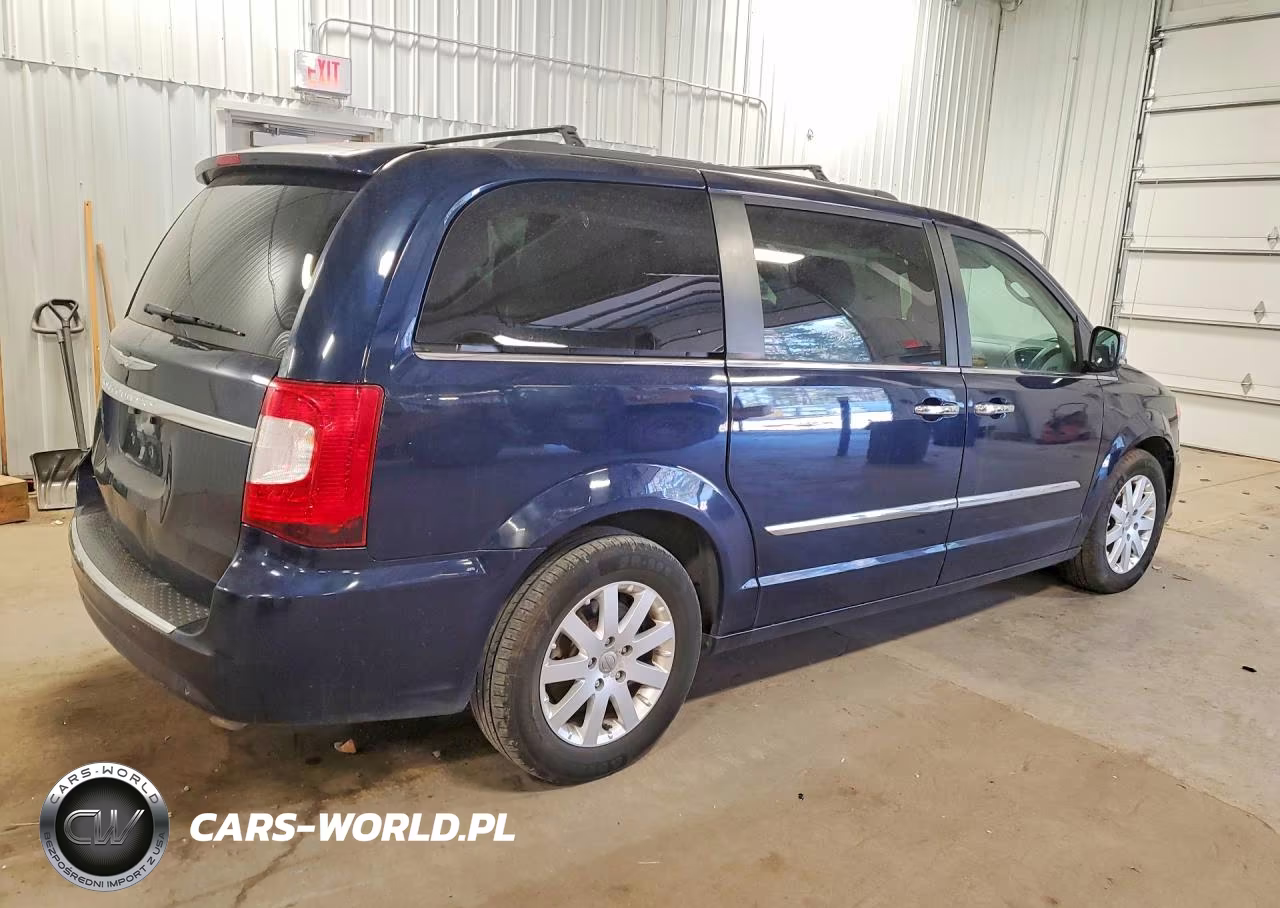 2015 Chrysler Town & Country Touring L VIN:2C4RC1CG5FR752692 - 3