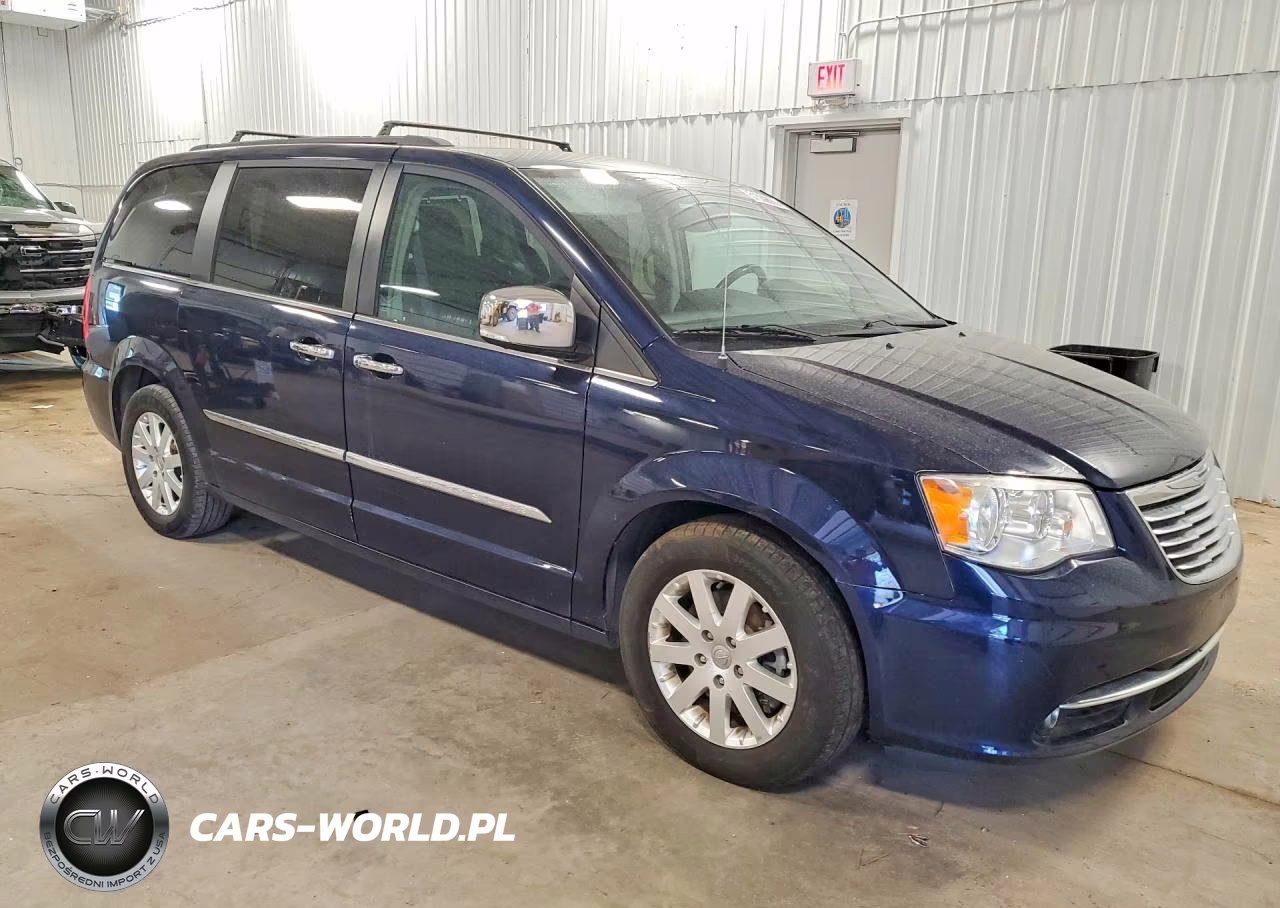 2015 Chrysler Town & Country Touring L VIN:2C4RC1CG5FR752692 - 4