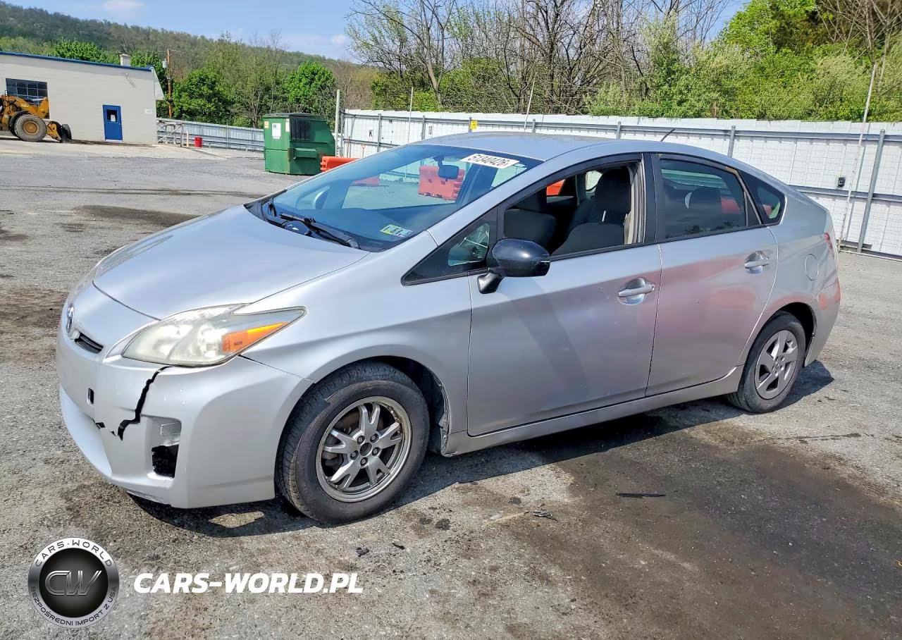 2011 Toyota Prius Two