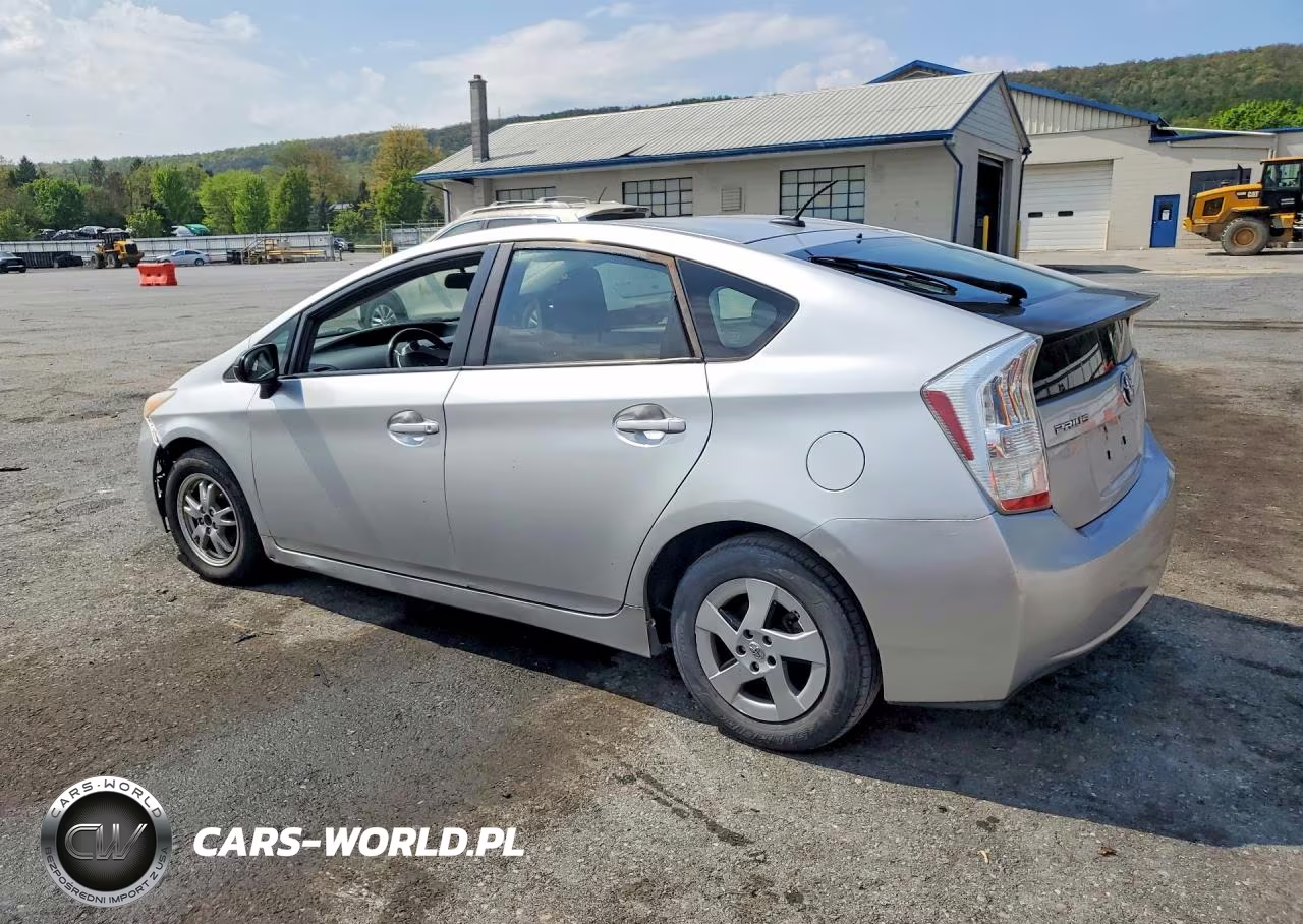 2011 Toyota Prius Two VIN:JTDKN3DU2B5306034 - 2