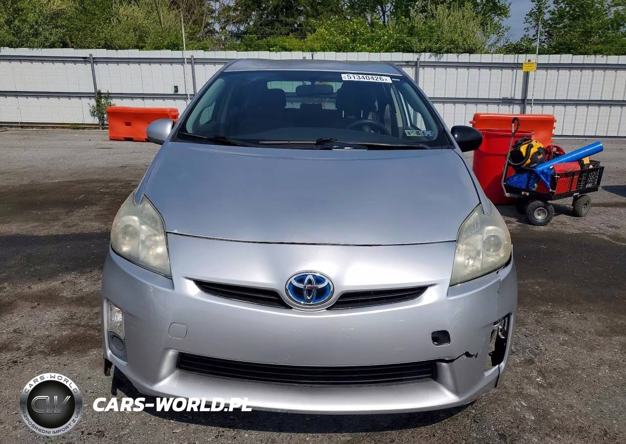 2011 Toyota Prius Two VIN:JTDKN3DU2B5306034 - 5