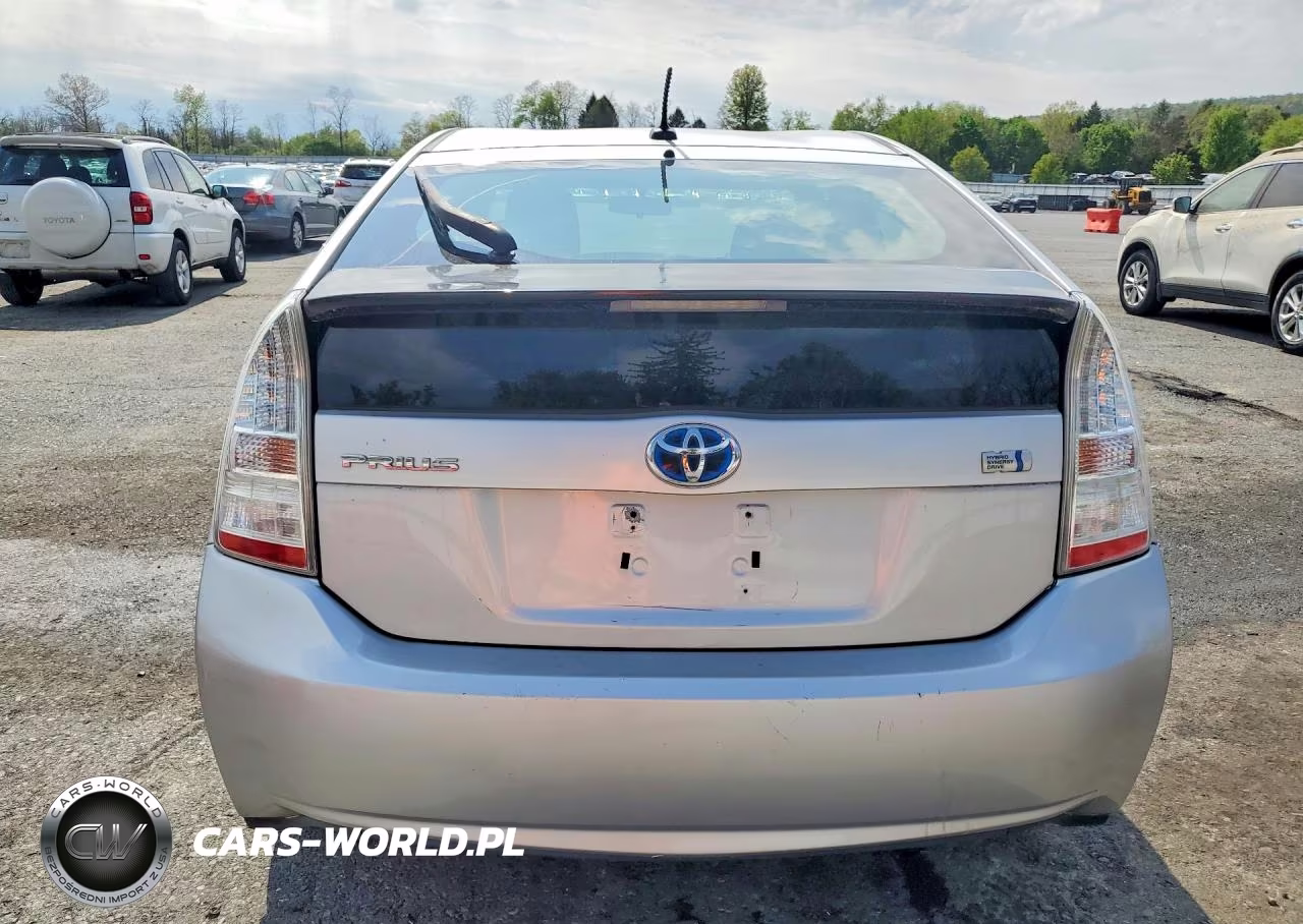 2011 Toyota Prius Two VIN:JTDKN3DU2B5306034 - 6