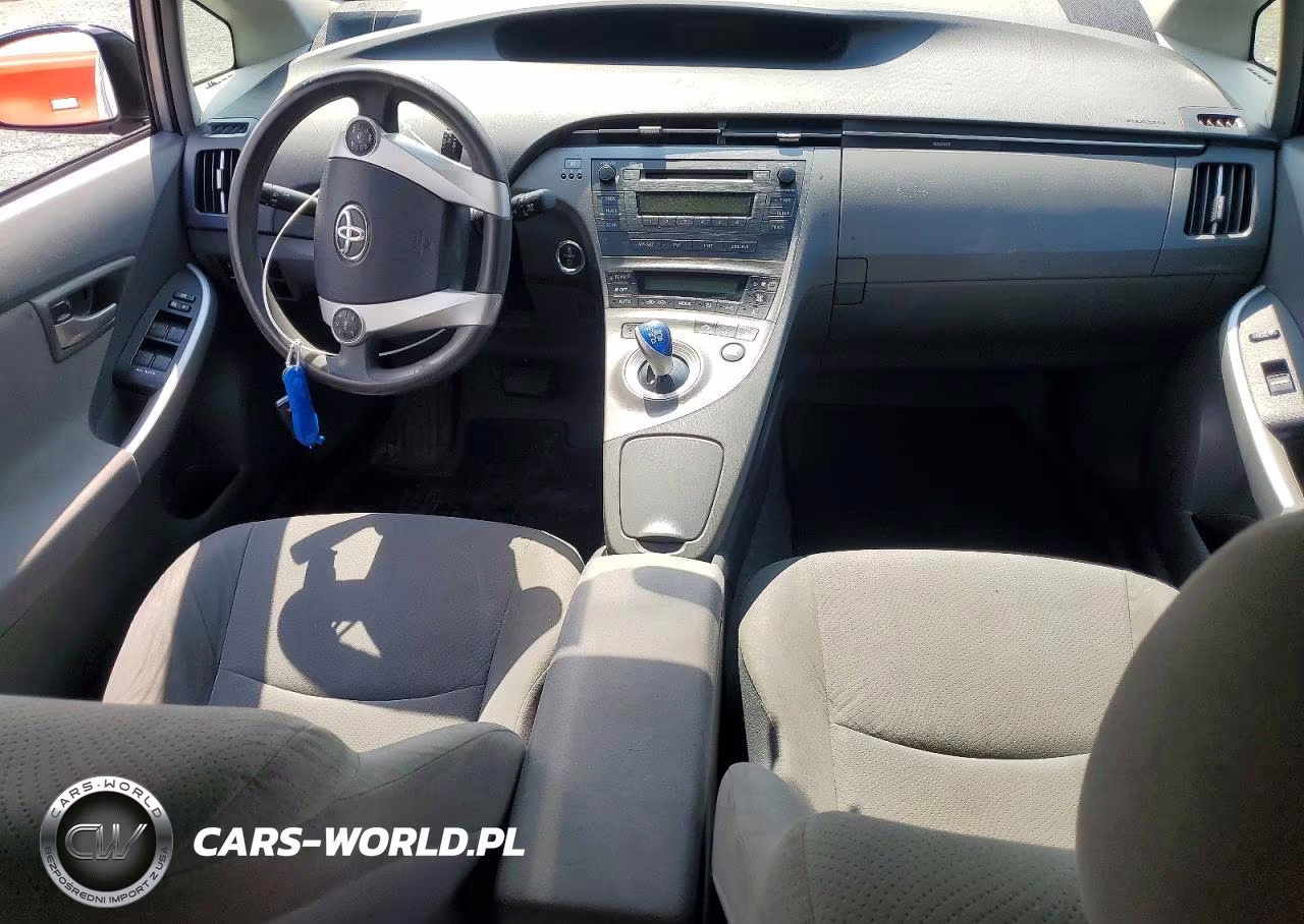2011 Toyota Prius Two VIN:JTDKN3DU2B5306034 - 8