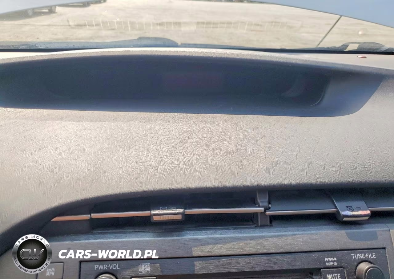 2011 Toyota Prius Two VIN:JTDKN3DU2B5306034 - 9