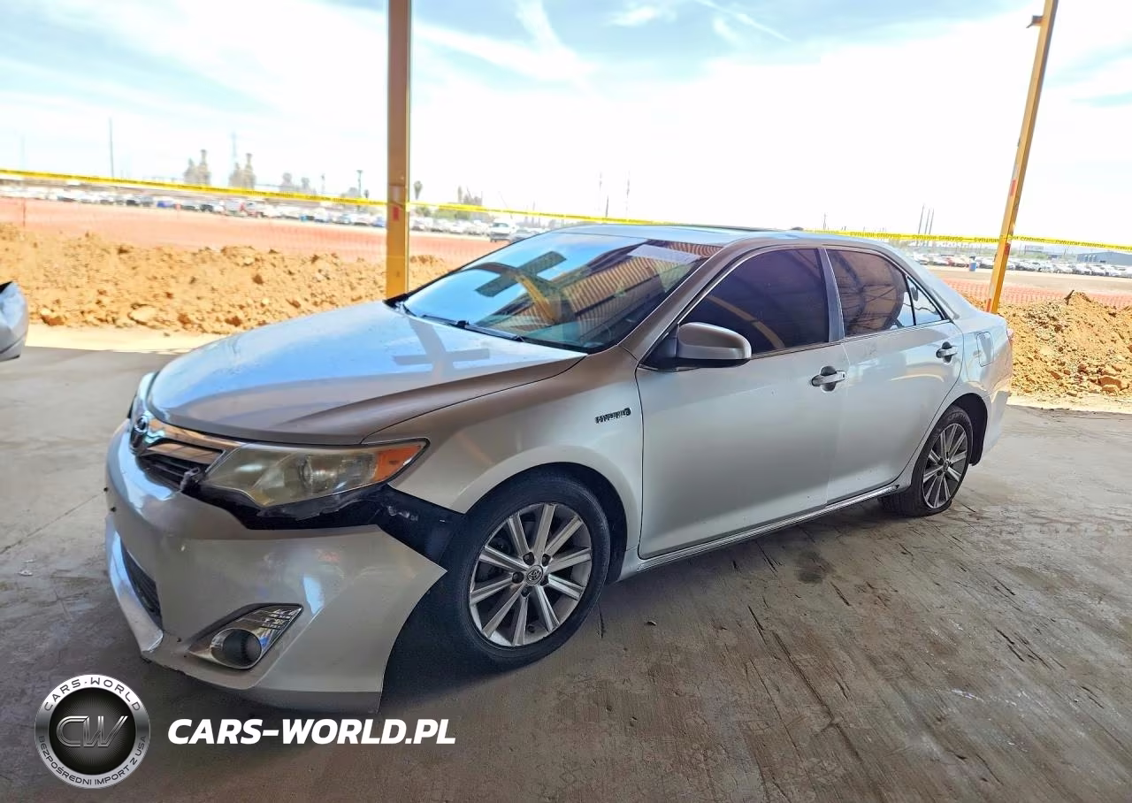 2012 Toyota Camry Hybrid Xle – zdjęcie 1 z 12