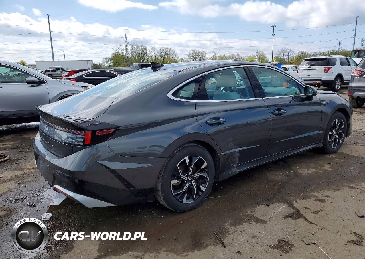 2024 Hyundai Sonata Sel VIN:KMHL64JA3RA410675 - 3