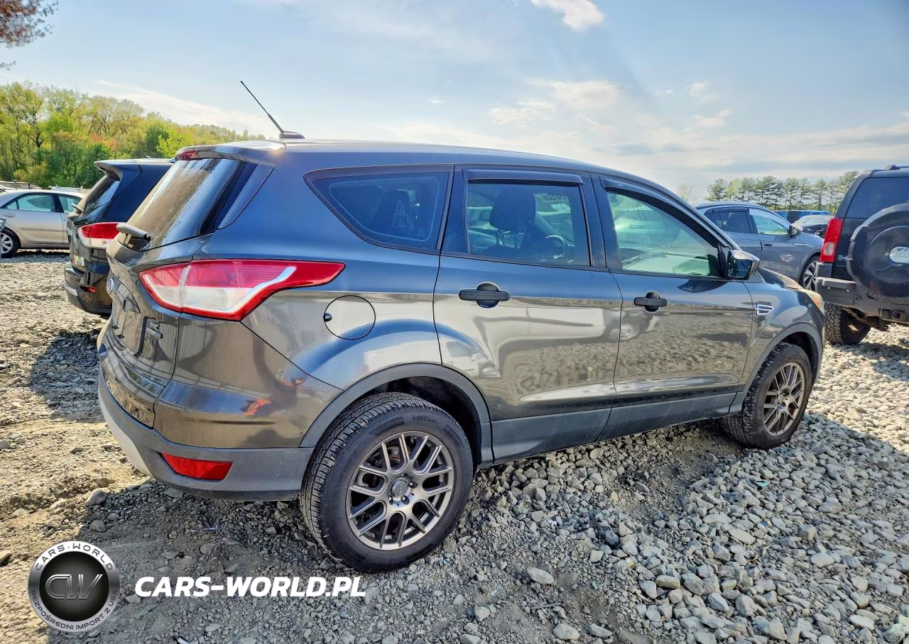 2016 Ford Escape S VIN:1FMCU0F79GUC57582 - 3
