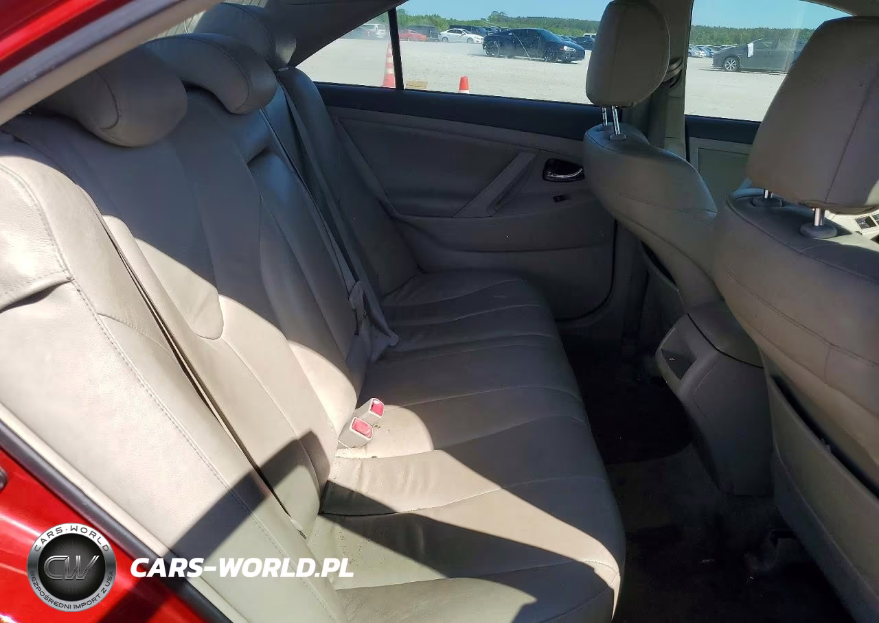 2010 Toyota Camry Le VIN:JTNBF3EK0A3002605 - 10