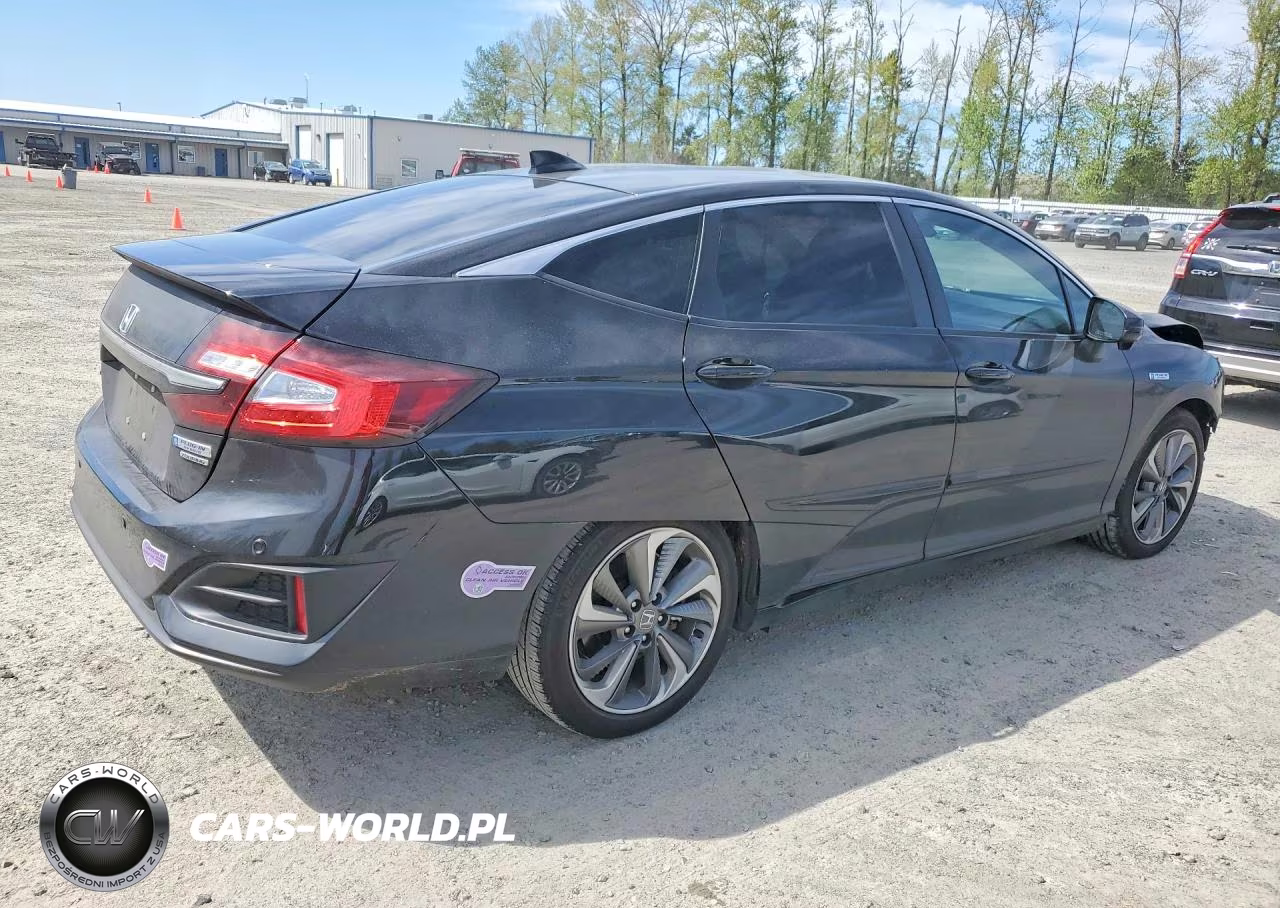 2019 Honda Clarity Touring VIN:JHMZC5F36KC002560 - 3