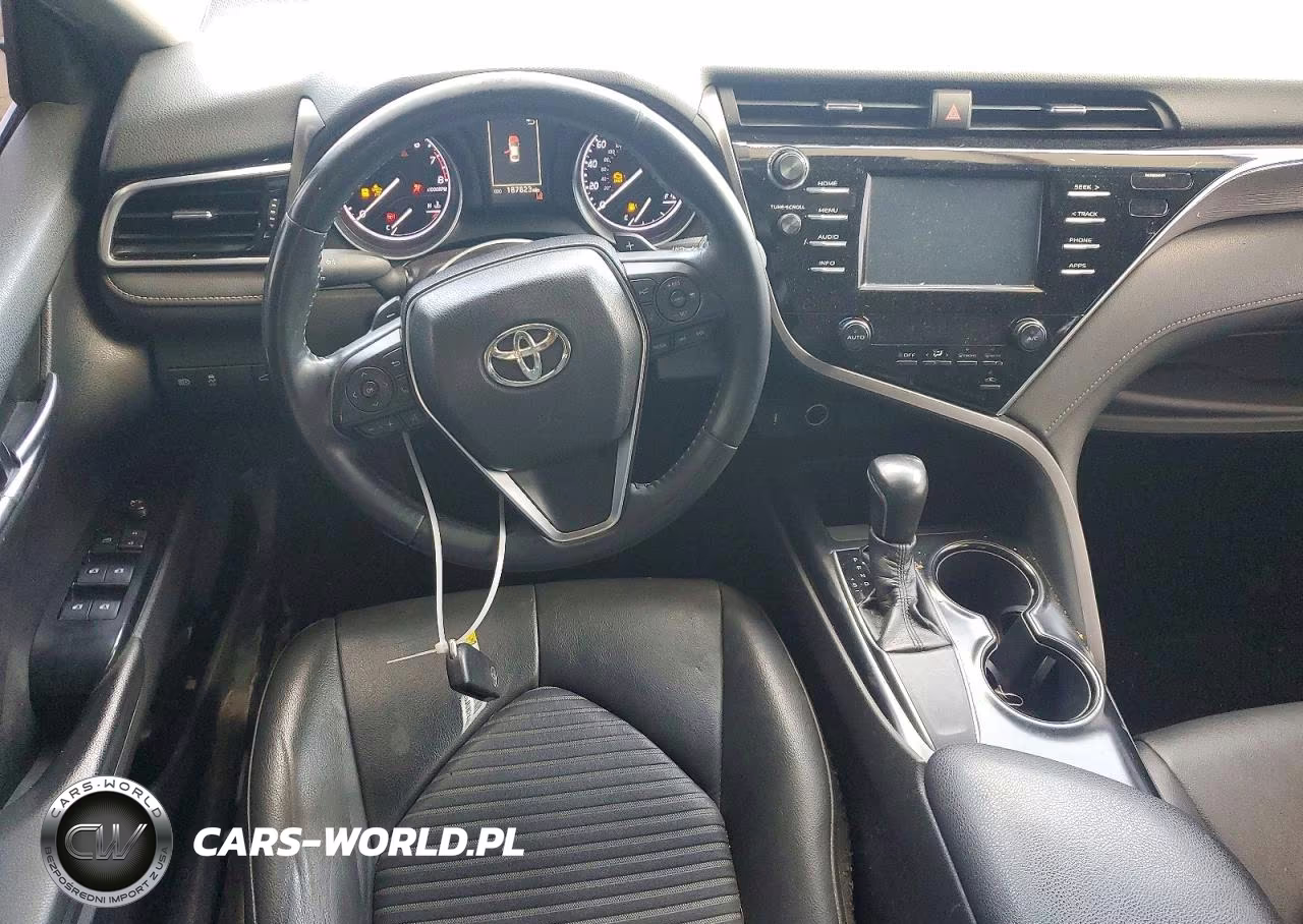 2018 Toyota Camry Se VIN:4T1B11HK5JU024401 - 8