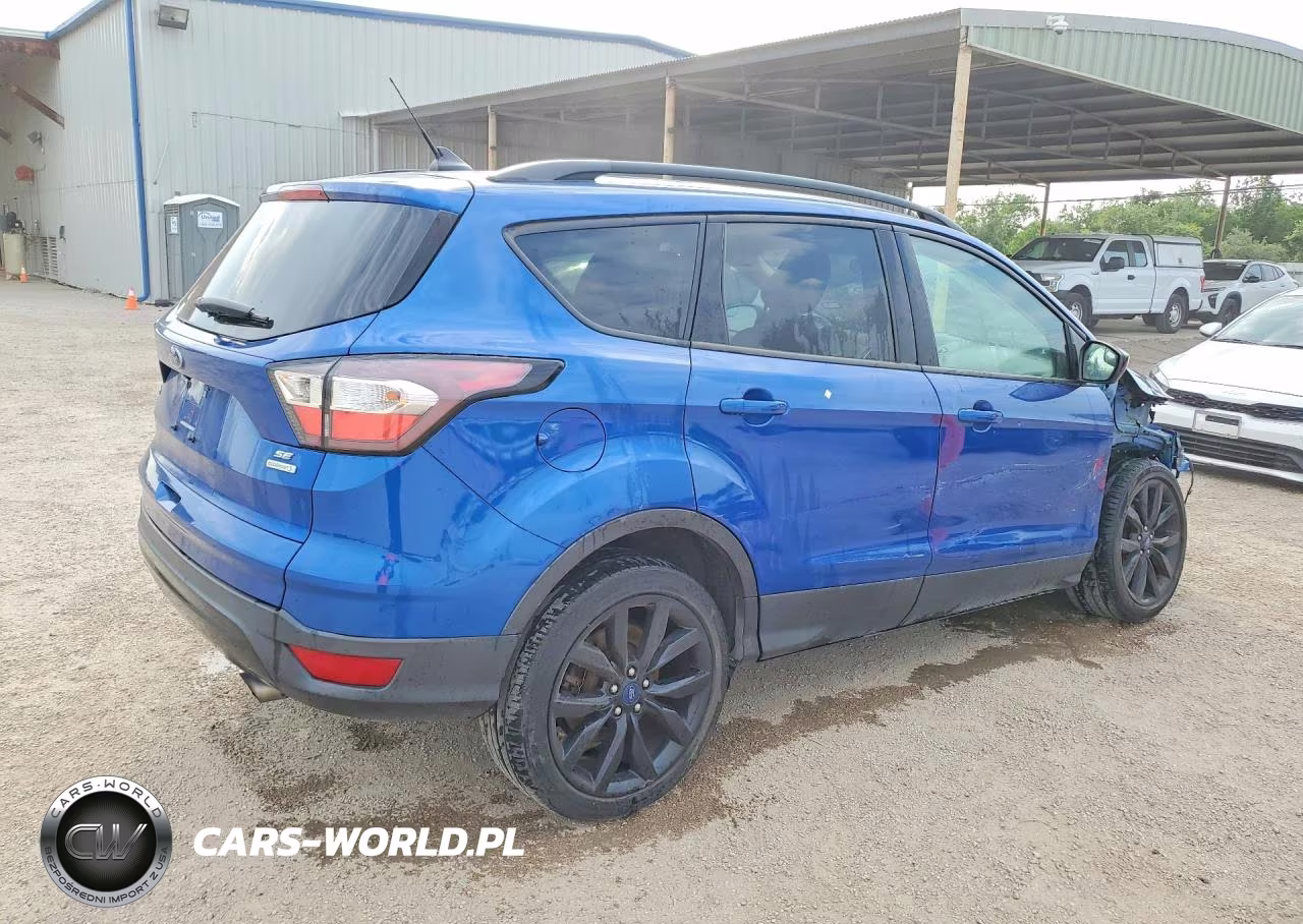 2018 Ford Escape Se VIN:1FMCU0GD3JUC48114 - 3