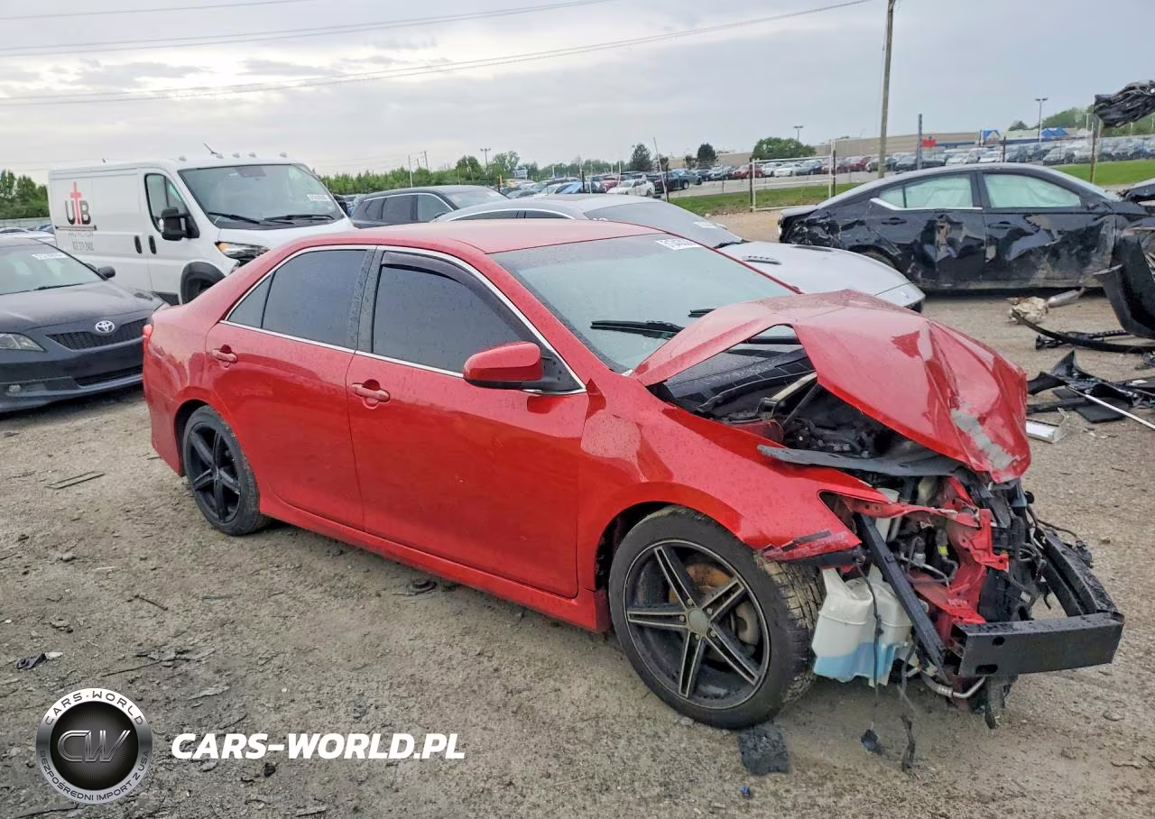 2013 Toyota Camry Se VIN:4T1BF1FK0DU657283 - 4
