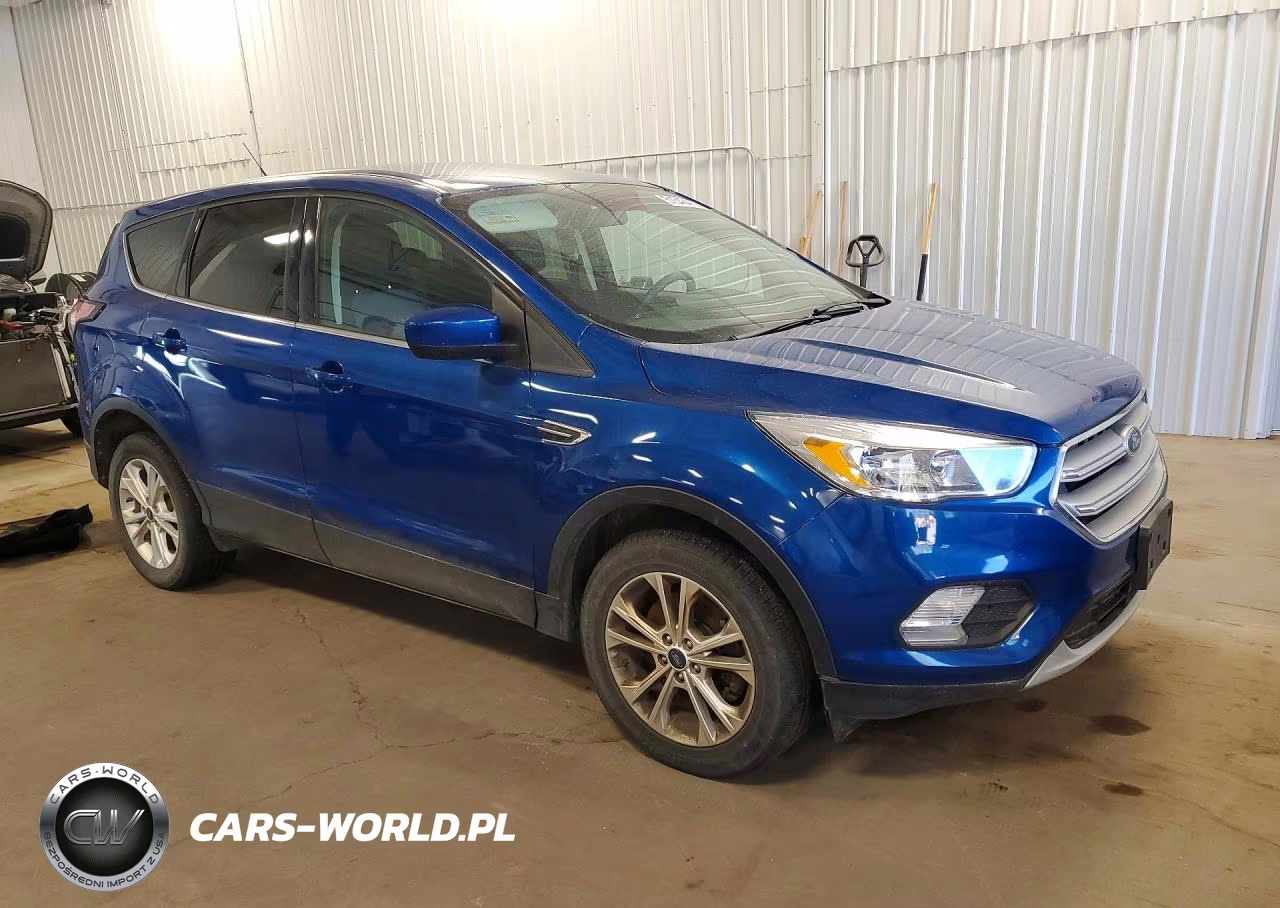2017 Ford Escape Se VIN:1FMCU9GD6HUC26042 - 4