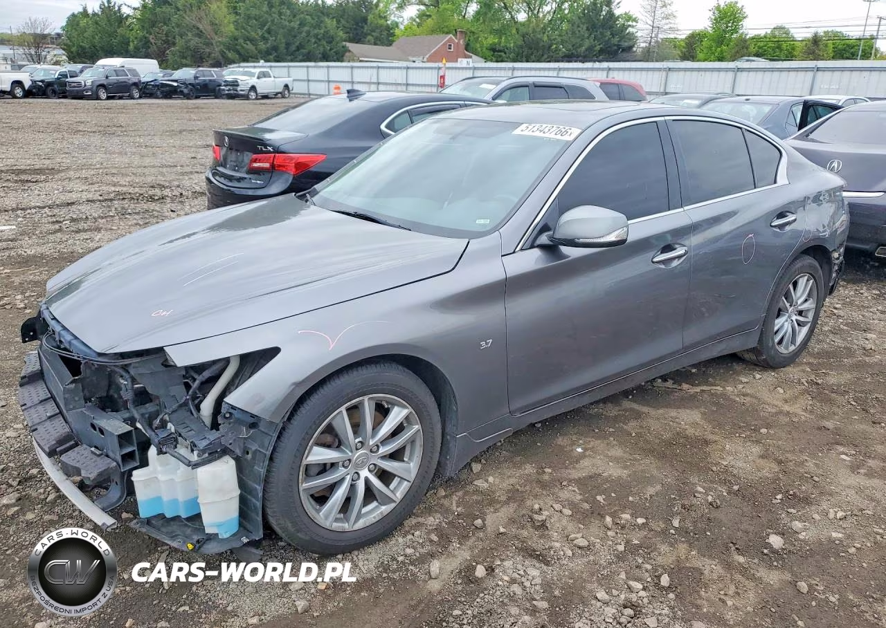 2015 Infiniti Q50 Base