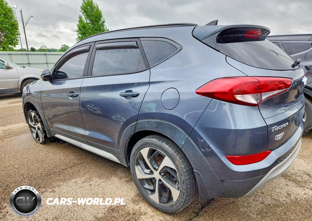 2018 Hyundai Tucson Value VIN:KM8J33A24JU701174 - 2