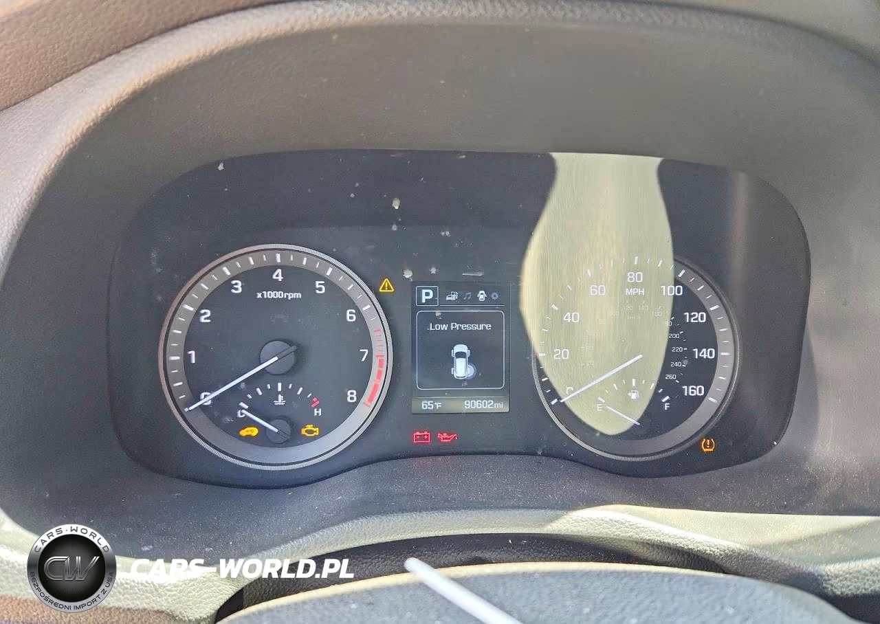 2018 Hyundai Tucson Value VIN:KM8J33A24JU701174 - 9