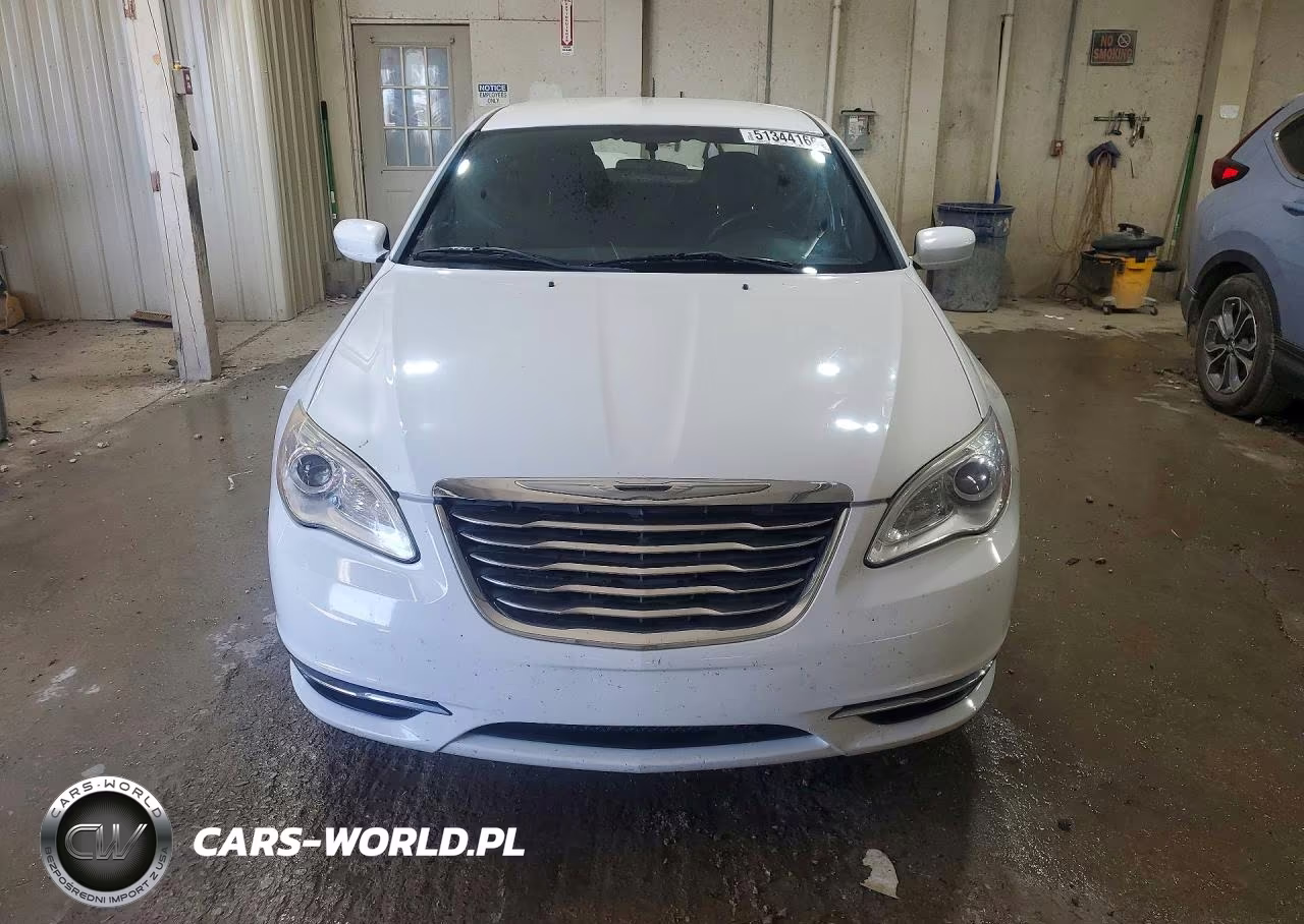 2013 Chrysler 200 Touring VIN:1C3CCBBB3DN722820 - 5