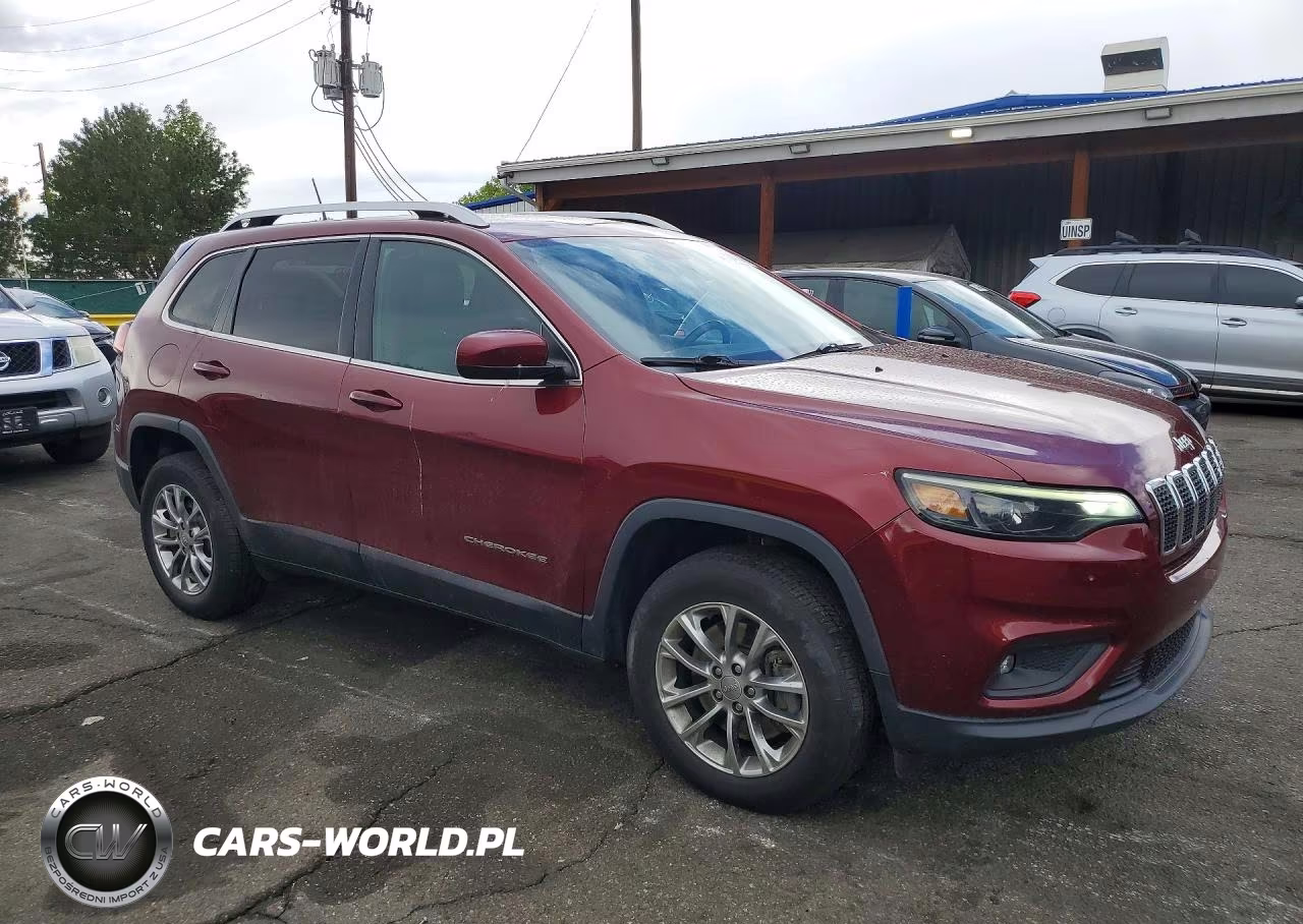 2019 Jeep Cherokee Latitude Plus VIN:1C4PJMLB8KD181814 - 4