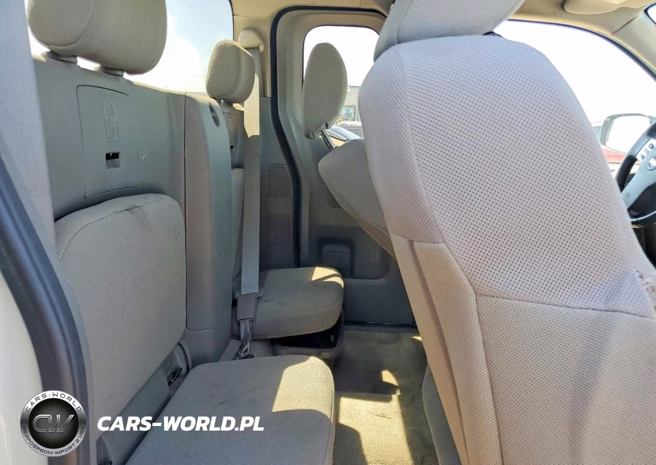 2018 Nissan Frontier S VIN:1N6BD0CTXJN748288 - 10