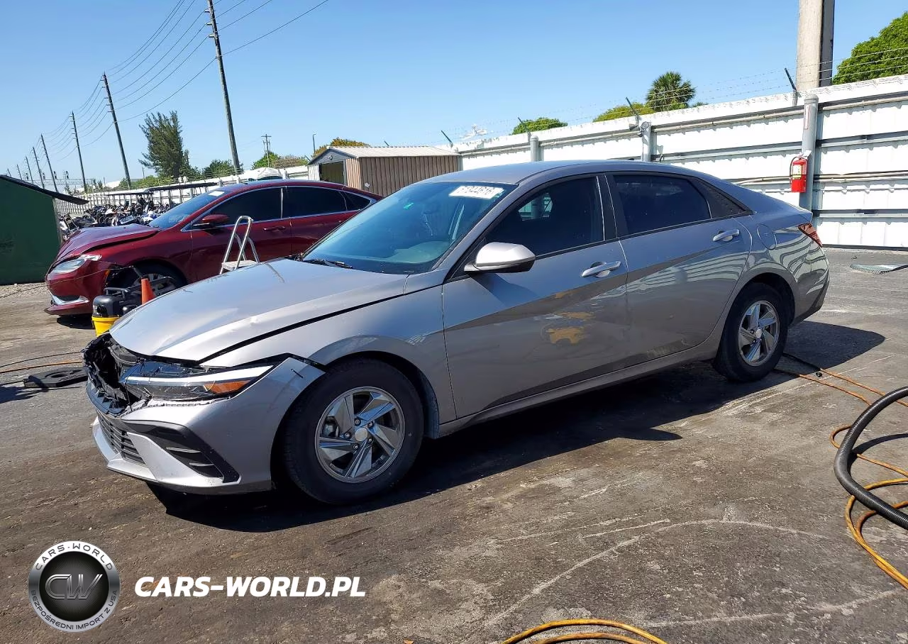 2024 Hyundai Elantra Se – zdjęcie 1 z 12