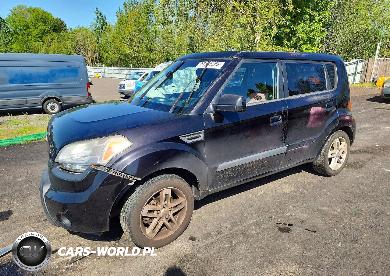 2010 Kia Soul +