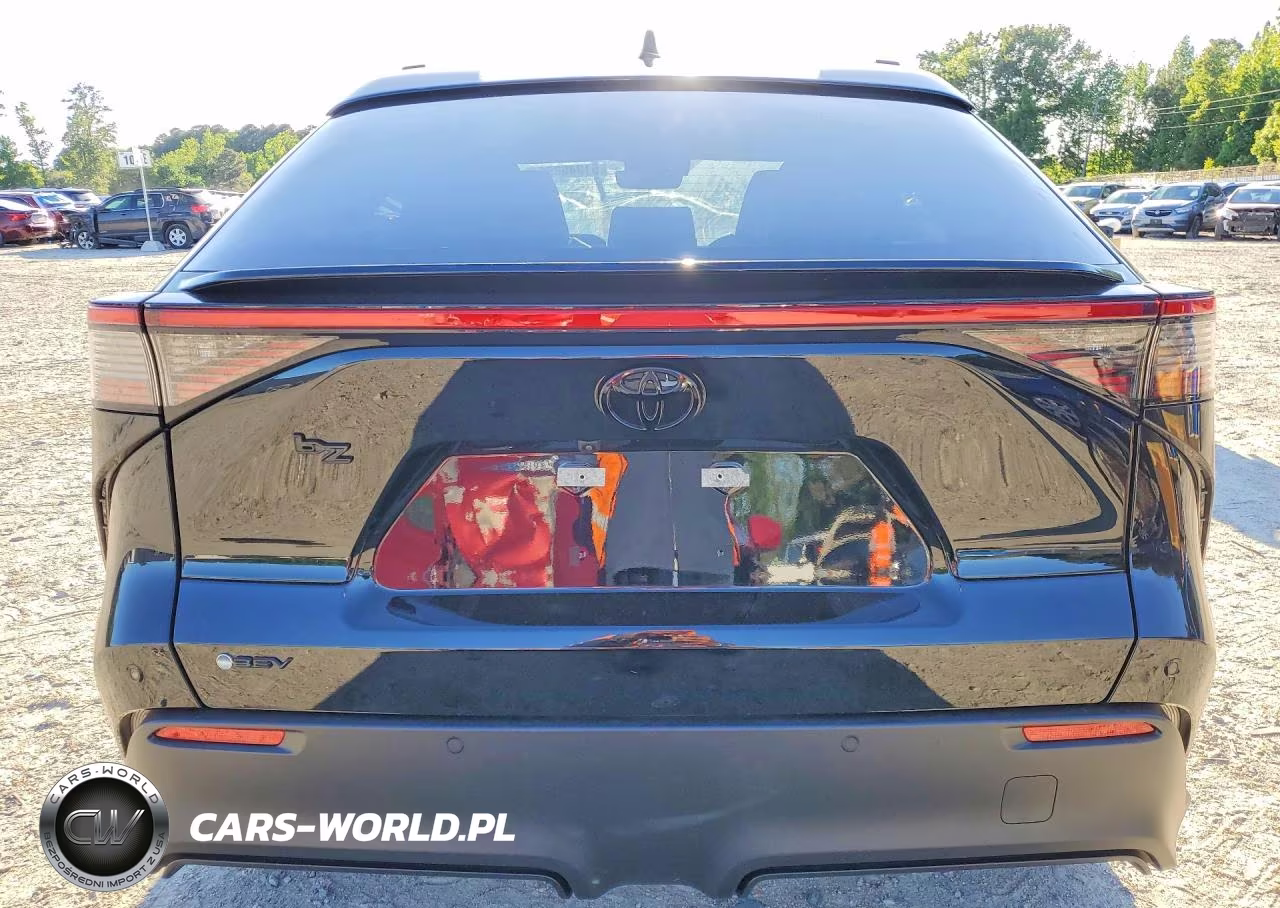 2026 Toyota Bz Xle Plus VIN:JTMBCAEB7TA006845 - 6