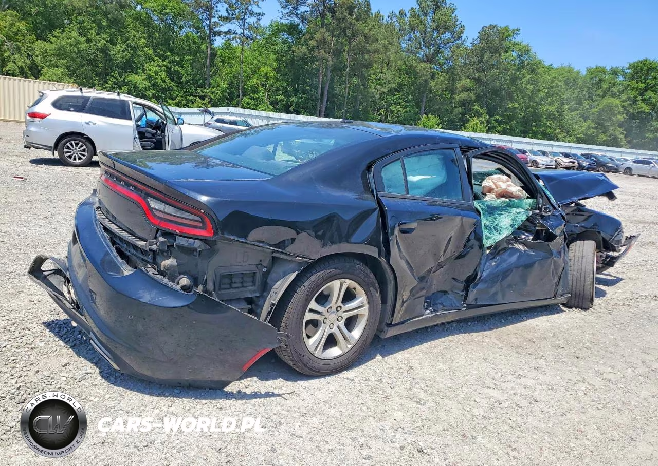 2019 Dodge Charger Sxt VIN:2C3CDXBG1KH724626 - 3