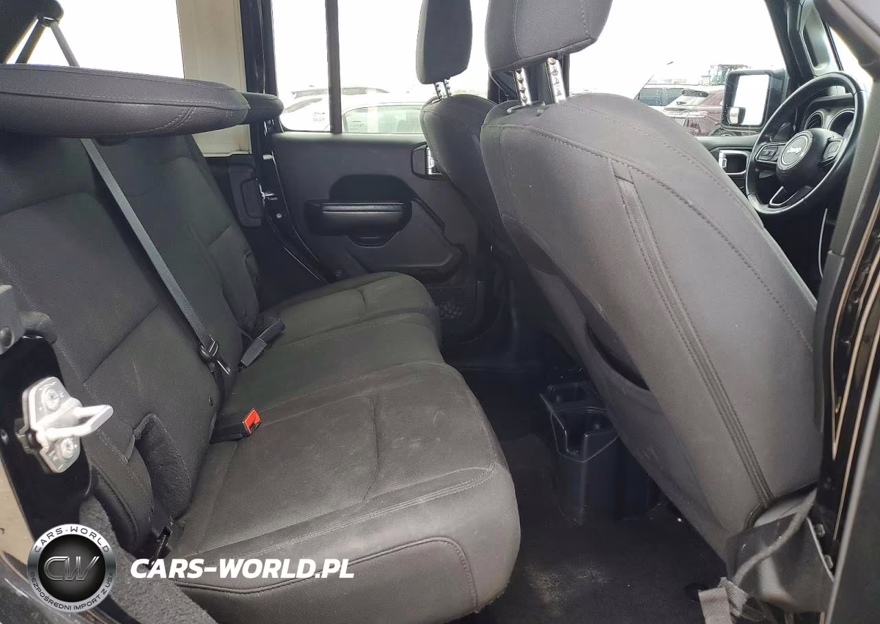 2018 Jeep Wrangler Unlimited Sport VIN:1C4HJXDG2JW105248 - 10