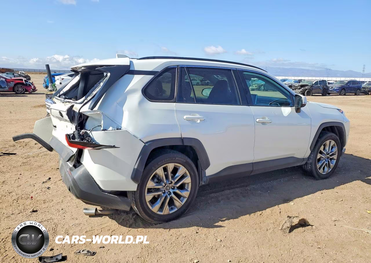 2021 Toyota Rav4 Xle Premium VIN:2T3C1RFV6MW117665 - 3